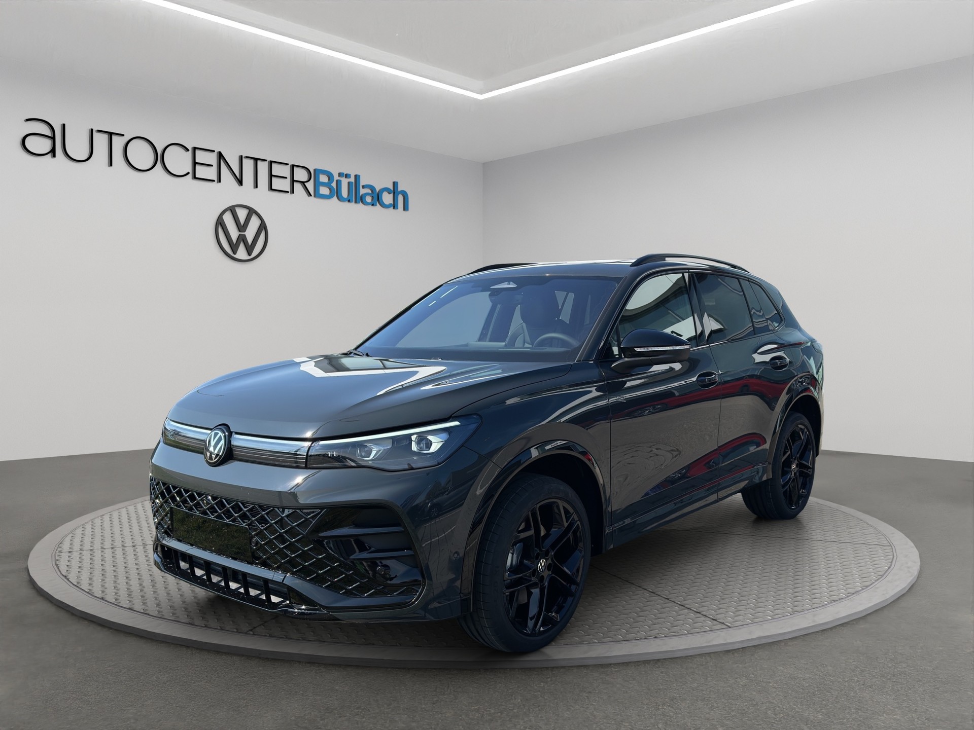 VW Tiguan 2.0 TSI DSG R-Line 4Motion-image-0