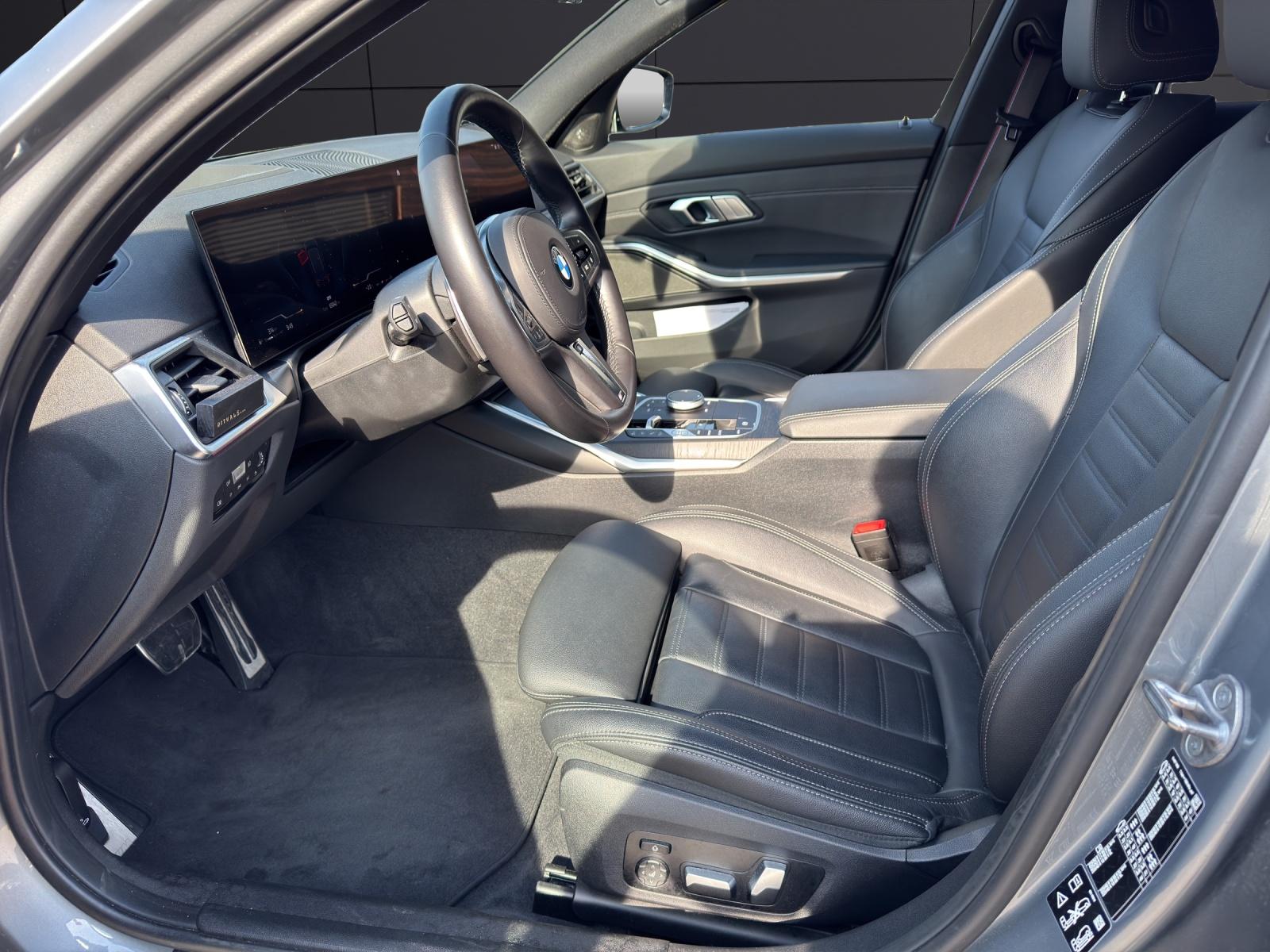 BMW 330i xDrive SAG Touring-image-9