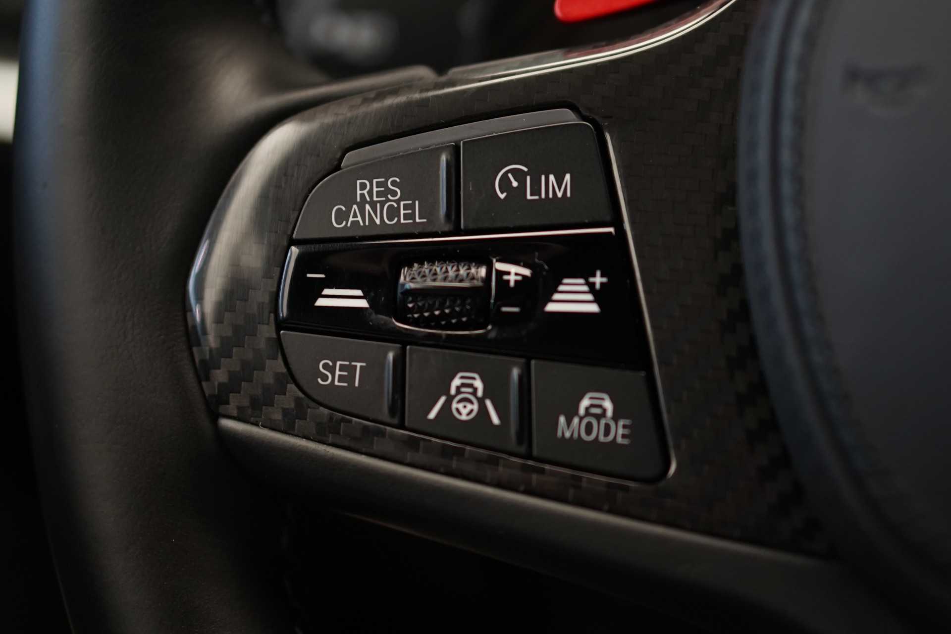 BMW M3 Touring xDrive Competition M *CH-Fahrzeug* *Carbon Paket*-image-35