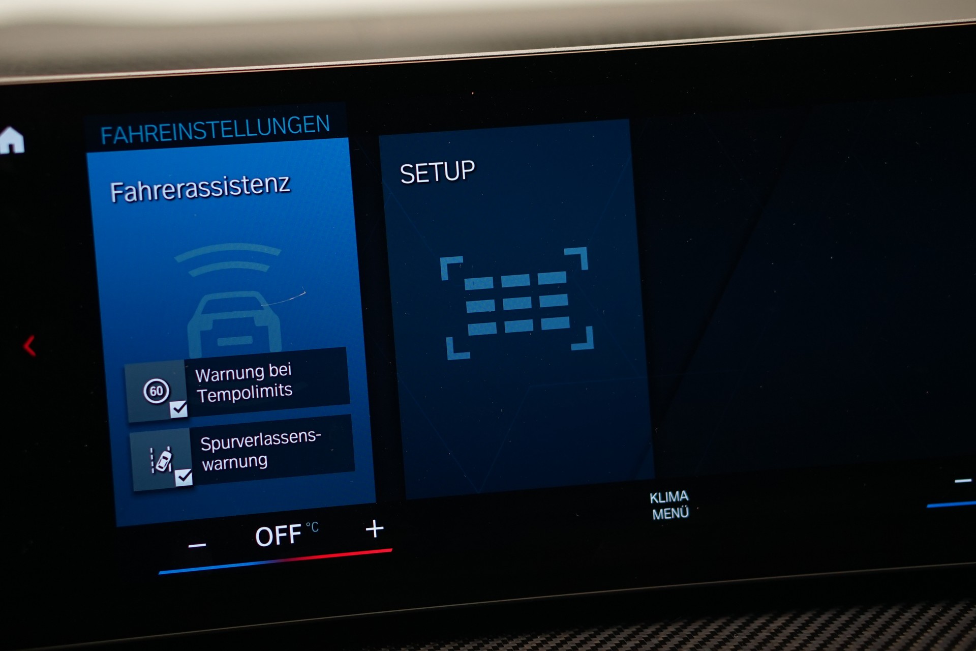 BMW M3 Touring xDrive Competition M *CH-Fahrzeug* *Carbon Paket*-image-23