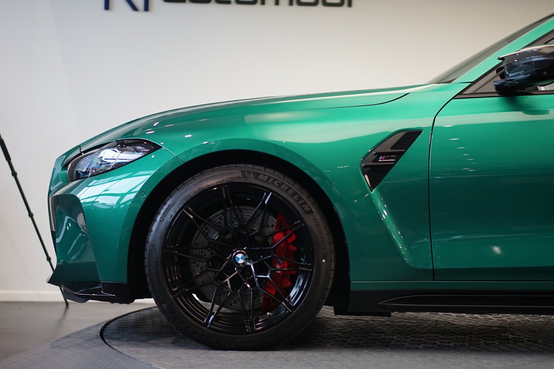 BMW M3 Touring xDrive Competition M *CH-Fahrzeug* *Carbon Paket*-image-11