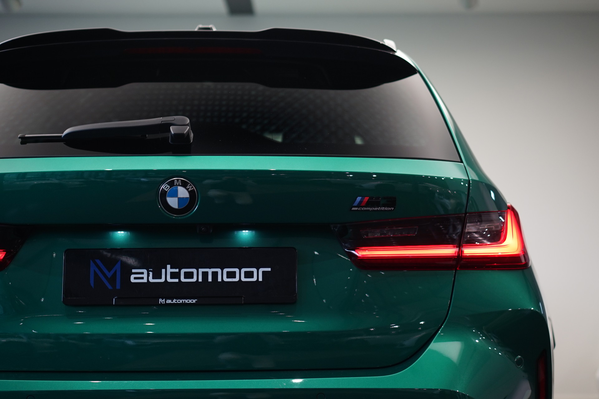 BMW M3 Touring xDrive Competition M *CH-Fahrzeug* *Carbon Paket*-image-10