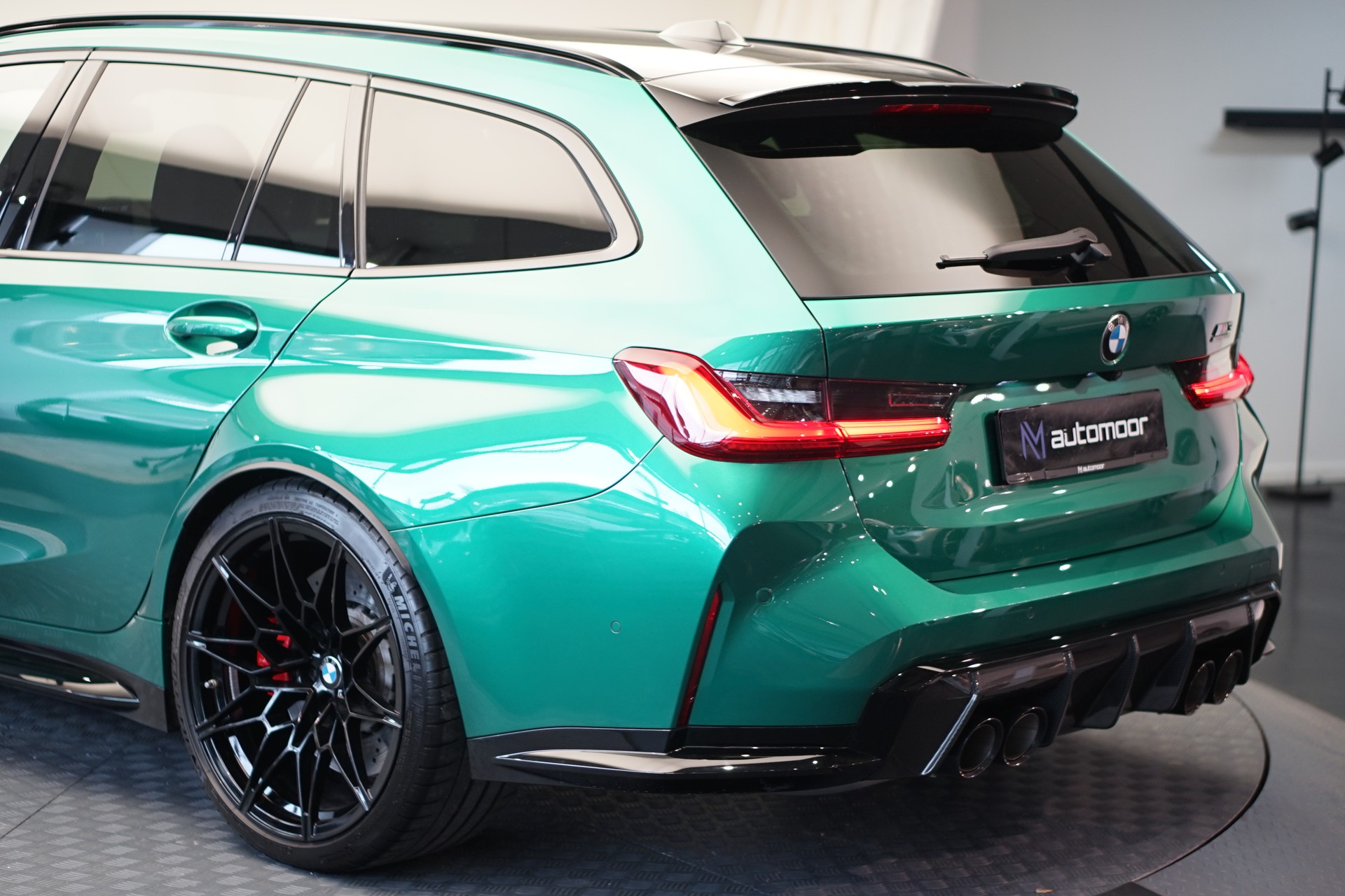 BMW M3 Touring xDrive Competition M *CH-Fahrzeug* *Carbon Paket*-image-43