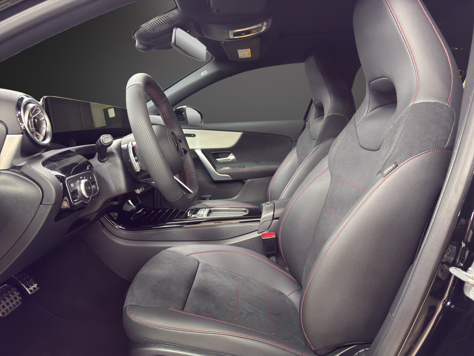 MERCEDES-BENZ A 220 4Matic 8G-DCT-image-9