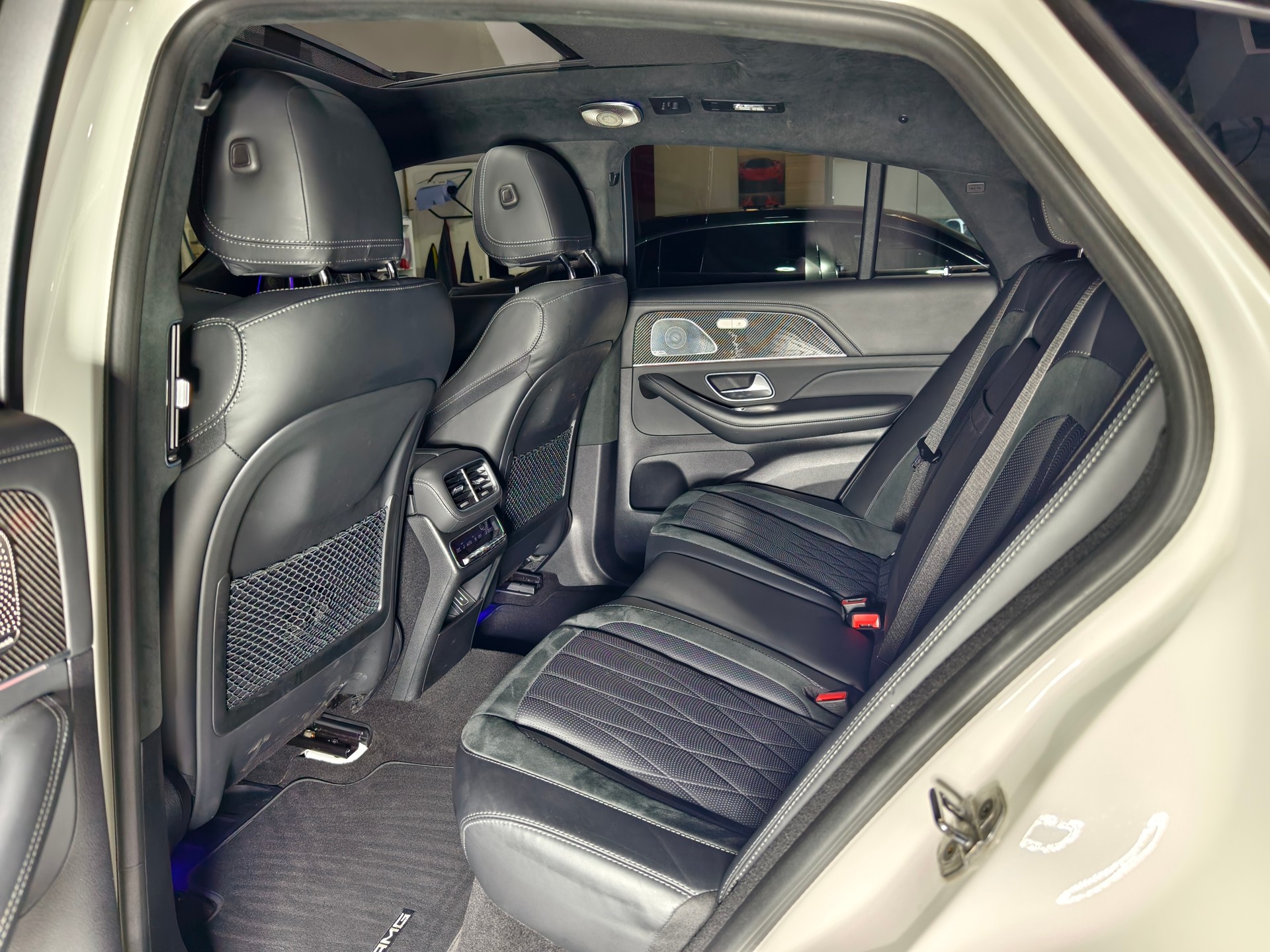 MERCEDES-BENZ GLE 63 S AMG 4matic+ Coupé-image-12