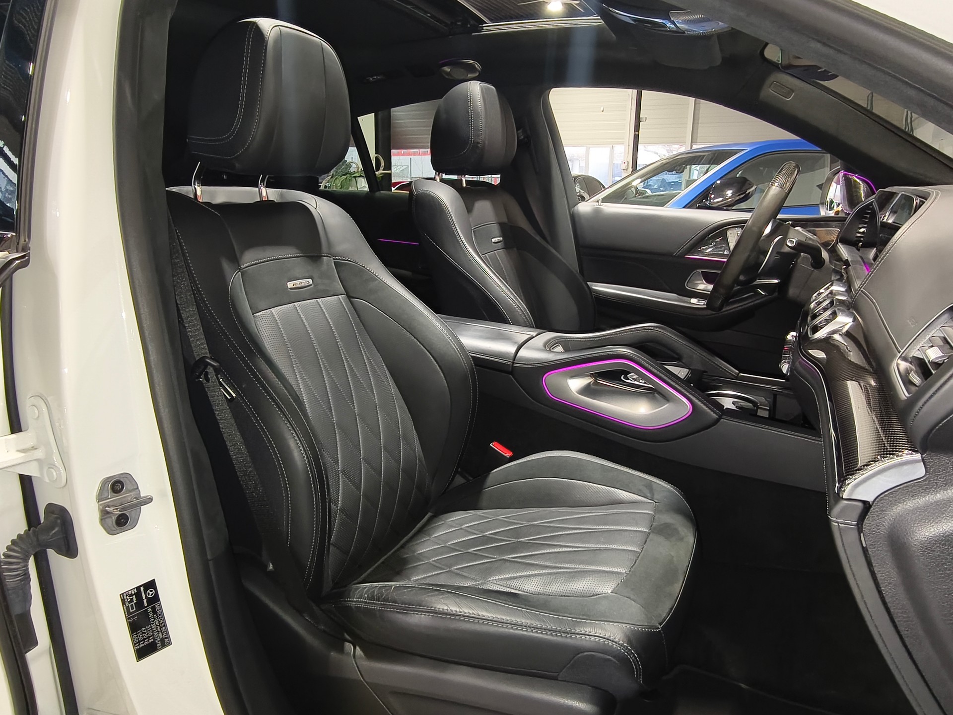 MERCEDES-BENZ GLE 63 S AMG 4matic+ Coupé-image-35