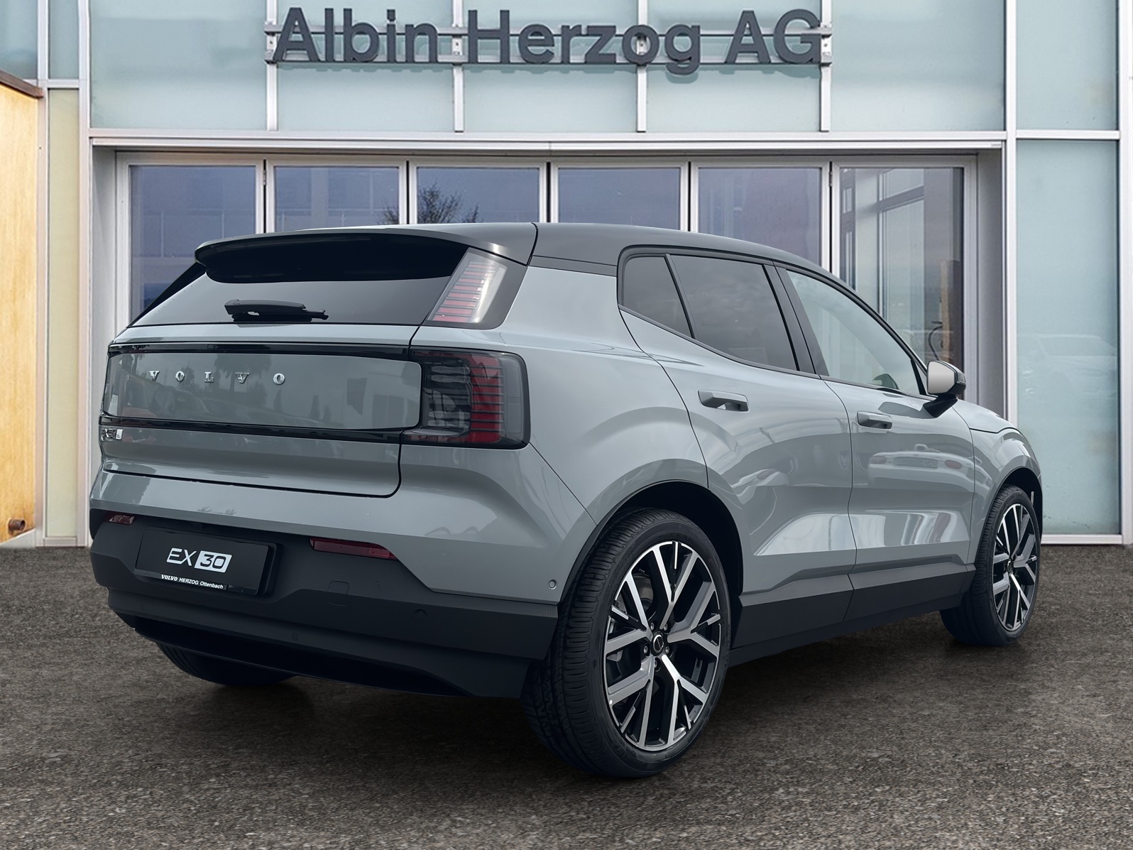 VOLVO EX30 E60 Twin Ultra Performance AWD-image-3