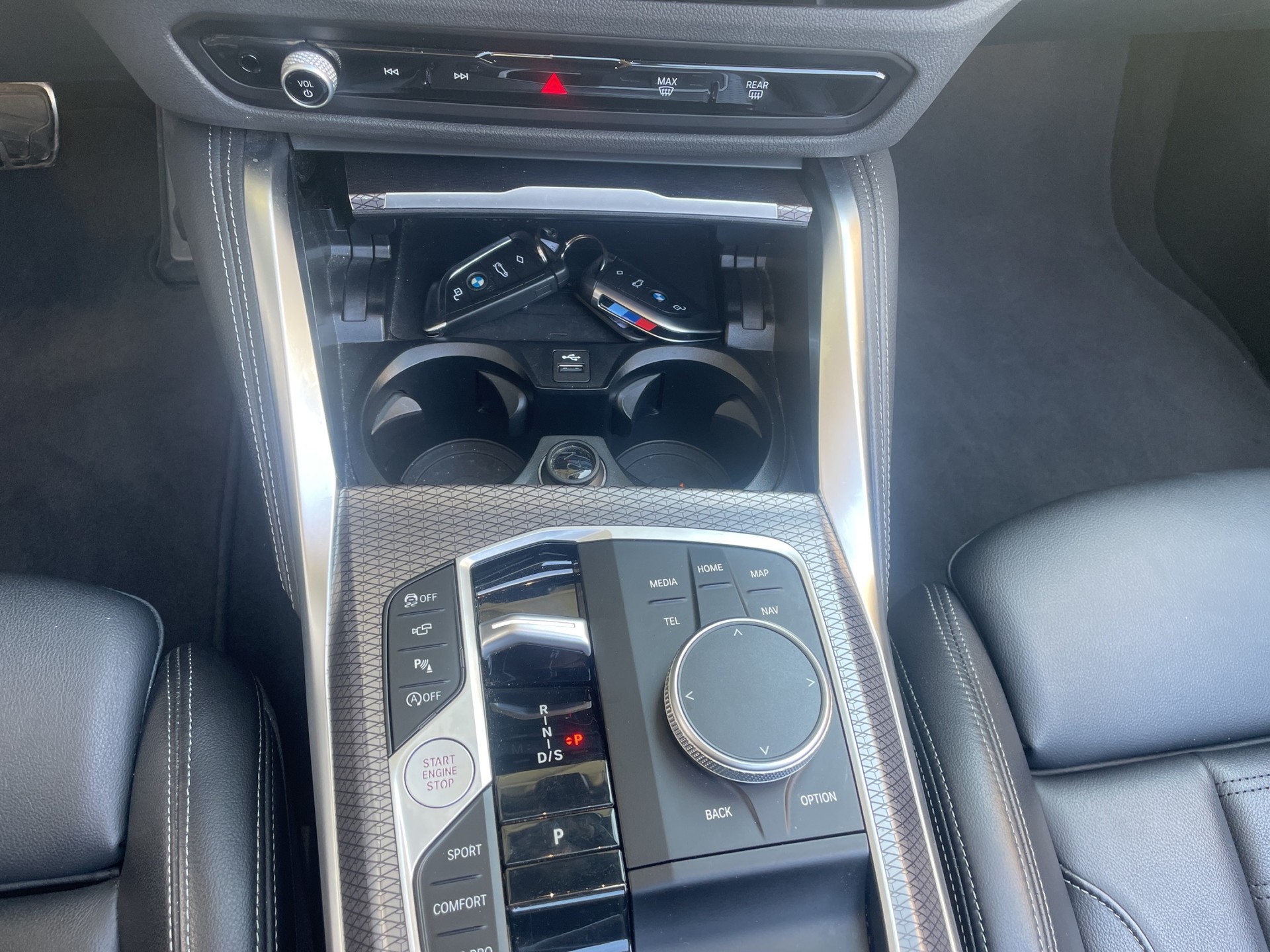 BMW 430i xDrive Cabriolet M Sport Steptronic-image-11