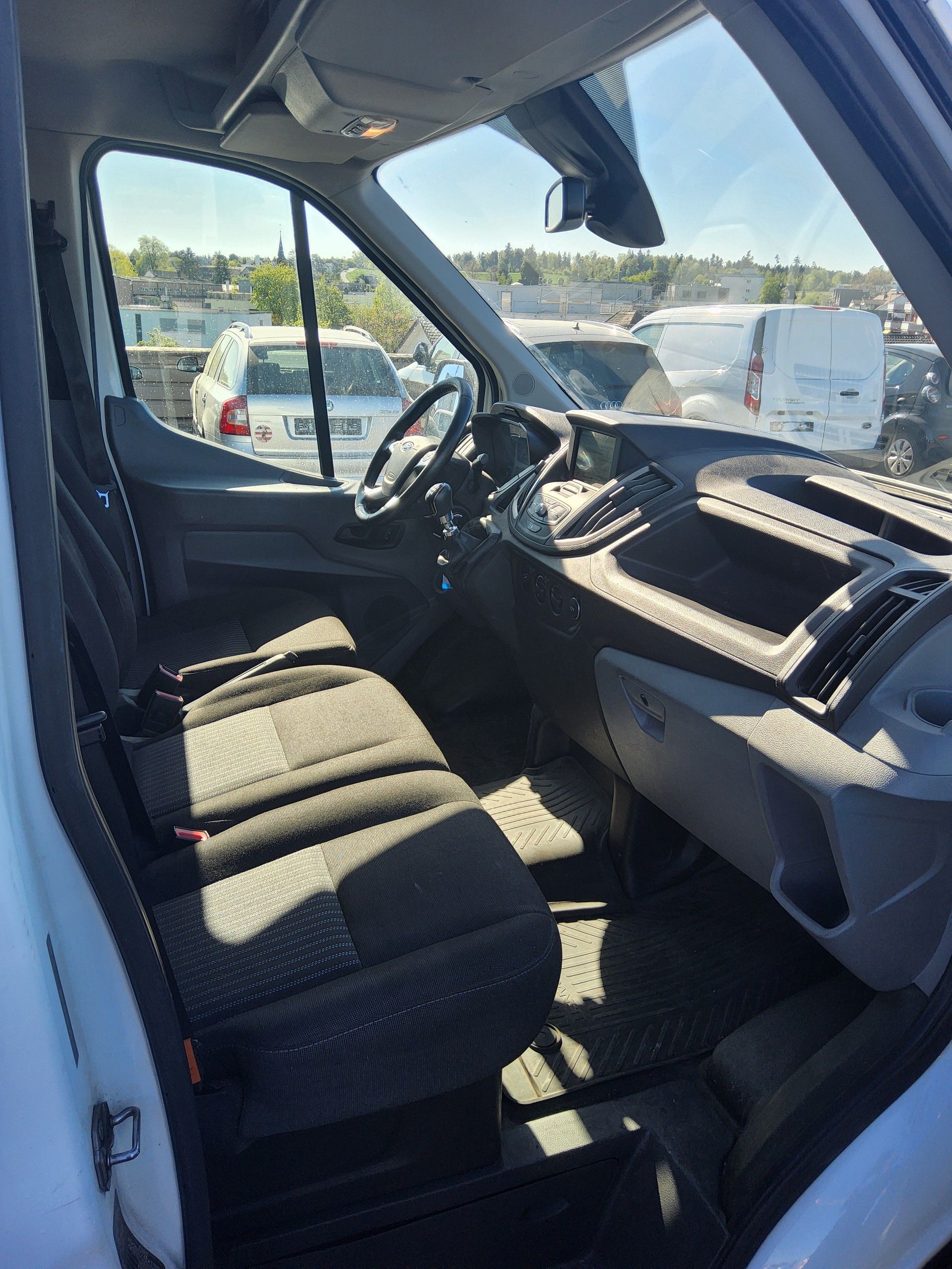 FORD Transit Van 350 L3 Trend 2.0 TDCi 130 FWD-image-5