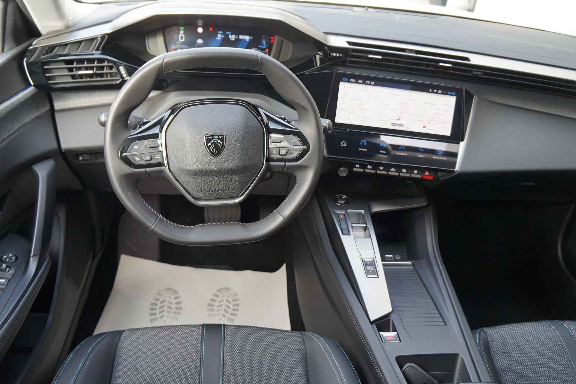 PEUGEOT 308 SW 1.5 BlueHDI Allure EAT8 ** NAVIGATION - APPLE CAR PLAY - 360°KAMERA -KEYLESS -SICHERHEITSPAKET - GARANTIE BIS 05.2027**-image-7