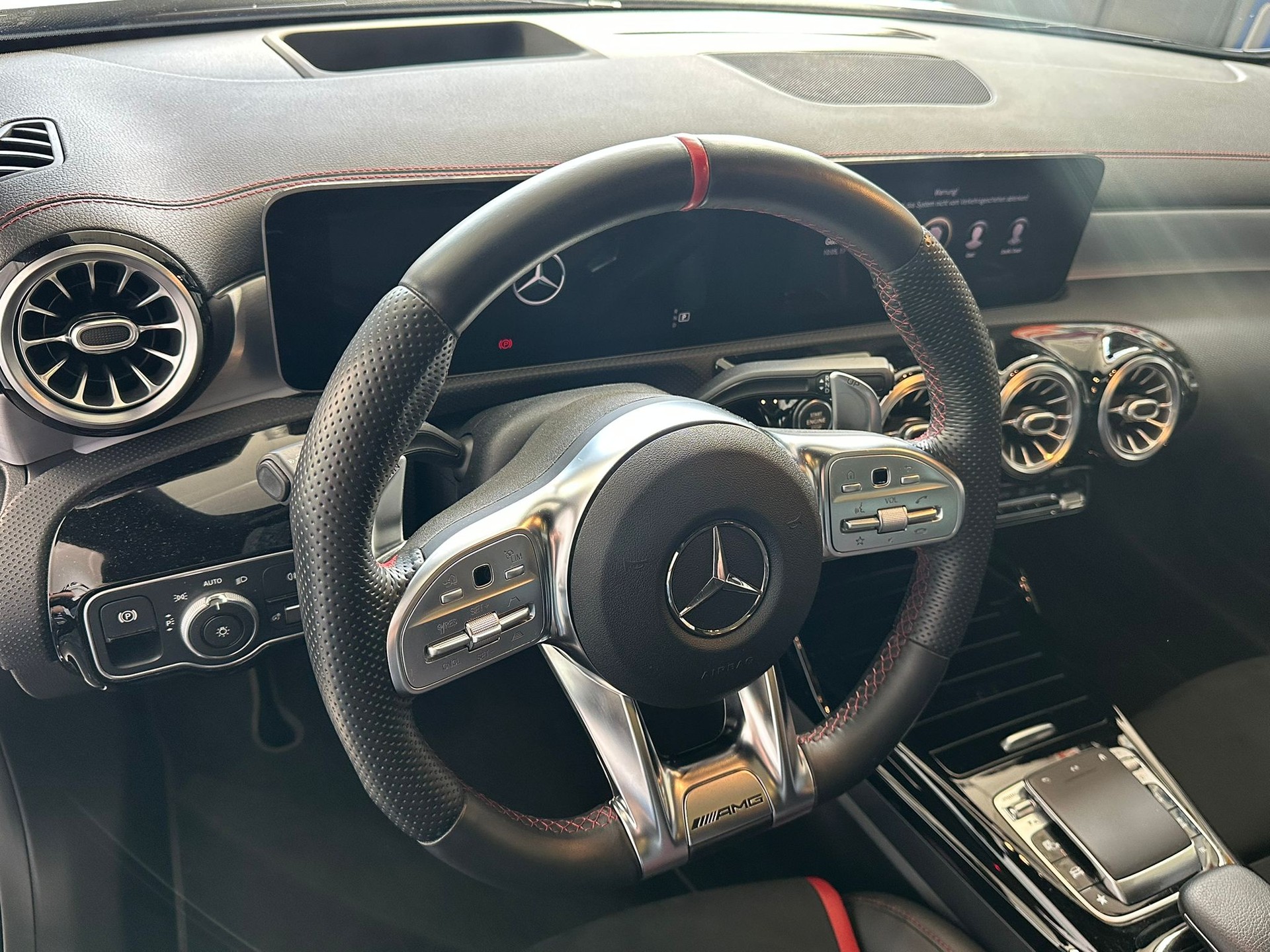 MERCEDES-BENZ CLA 35 AMG 4Matic 7G-DCT-image-7