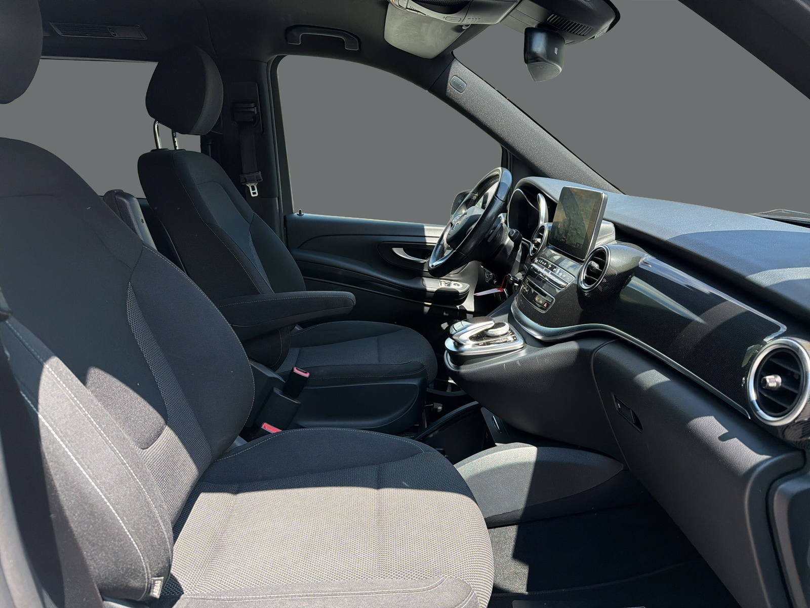 MERCEDES-BENZ V 250 d L 4Matic-image-17