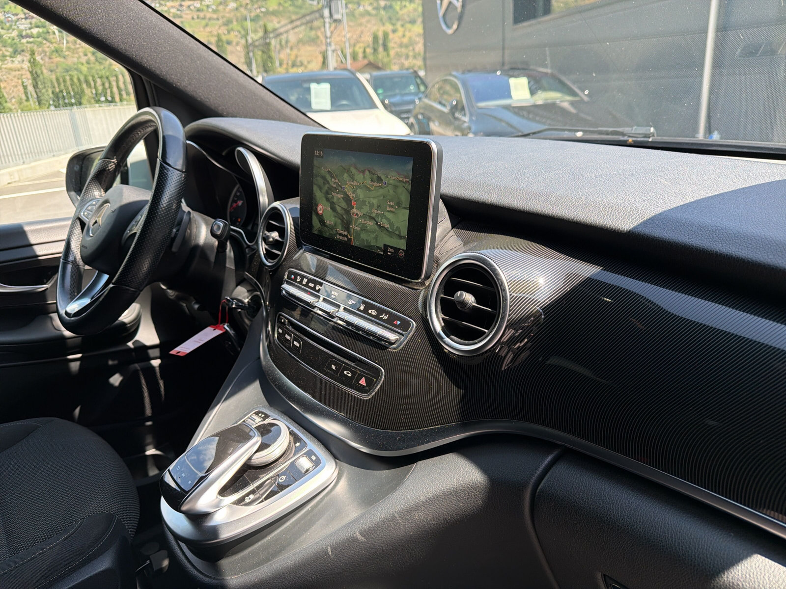 MERCEDES-BENZ V 250 d L 4Matic-image-21