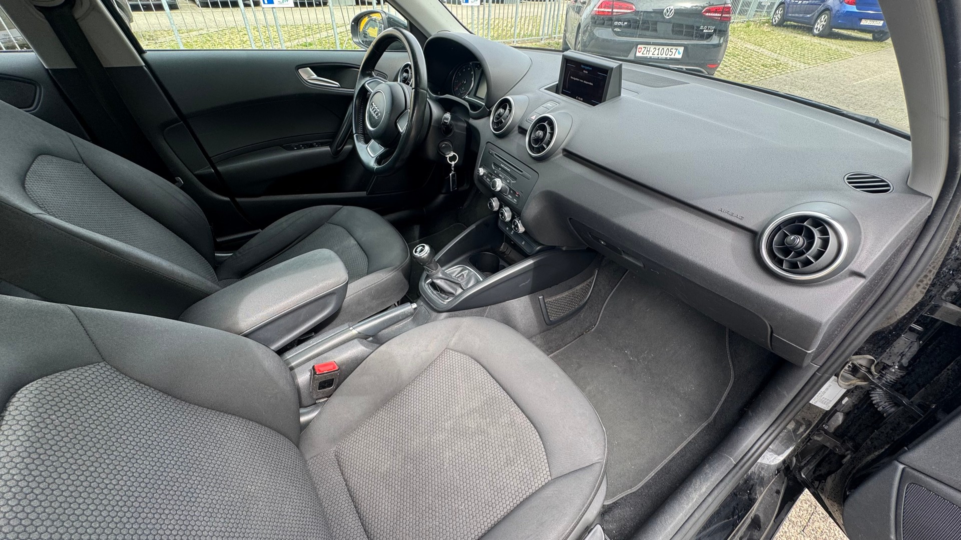AUDI A1 Sportback 1.4 TFSI Attraction-image-8