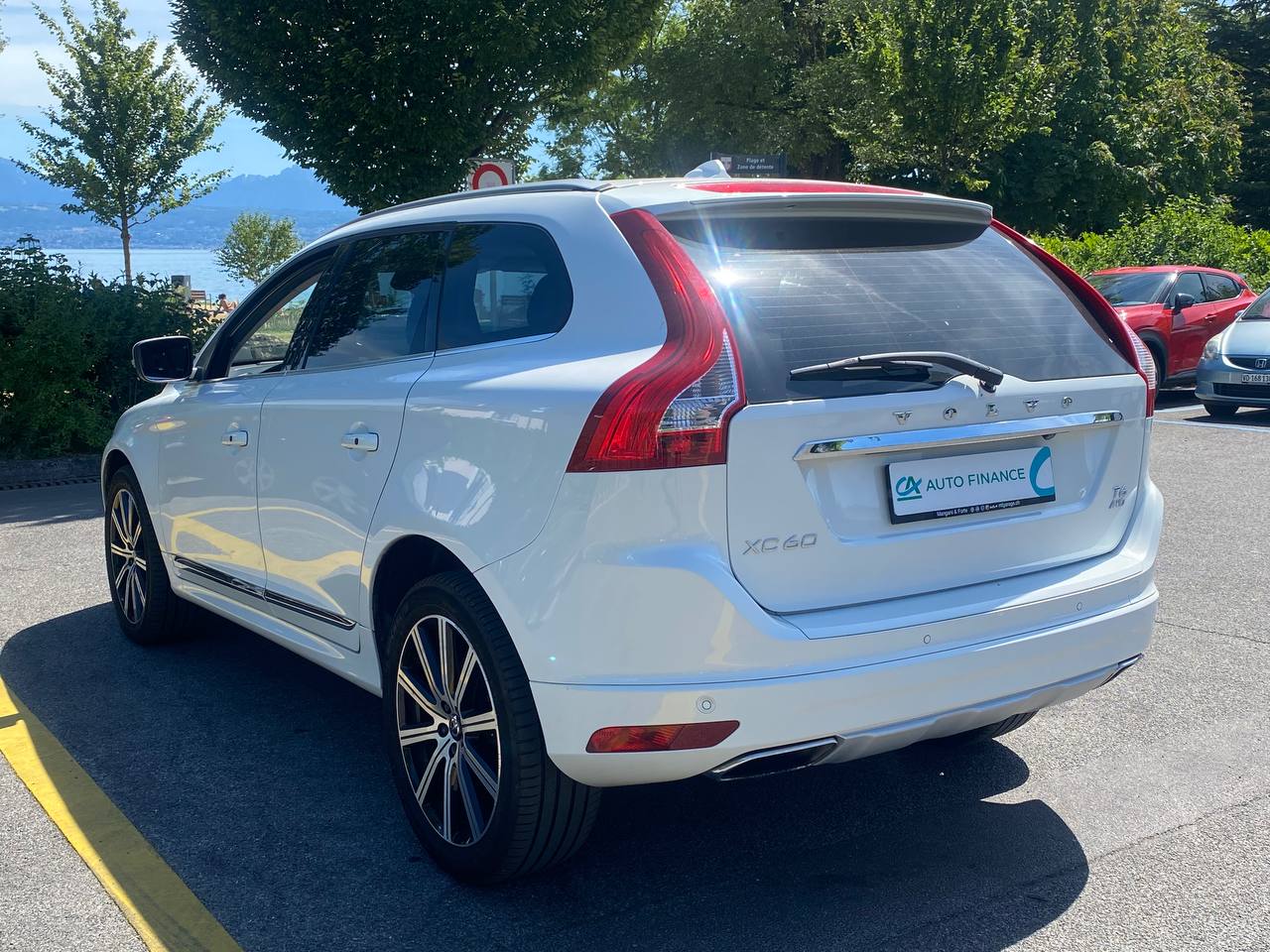 VOLVO XC60 T6 AWD Summum Geartronic-image-3