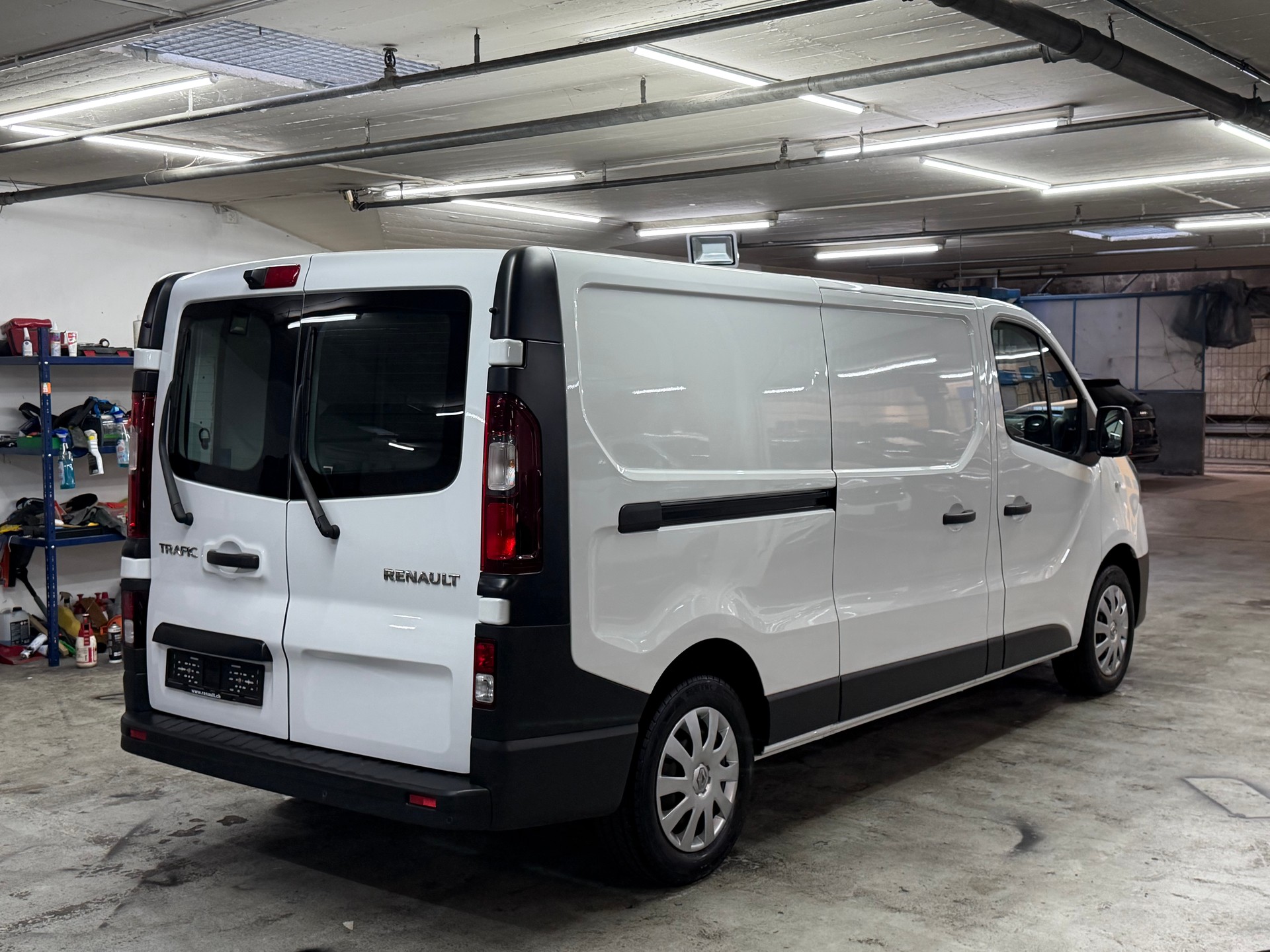 RENAULT Trafic 2.0 LANG dCi 120 3.0t Business L2H1-image-3