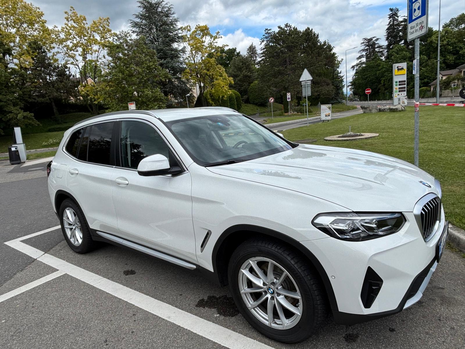 BMW 20i xDrive-image-0