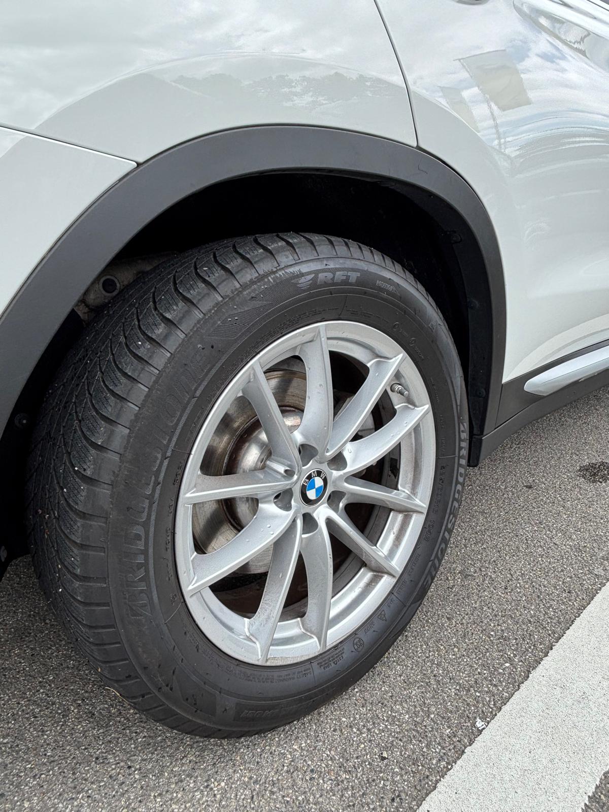 BMW 20i xDrive-image-16