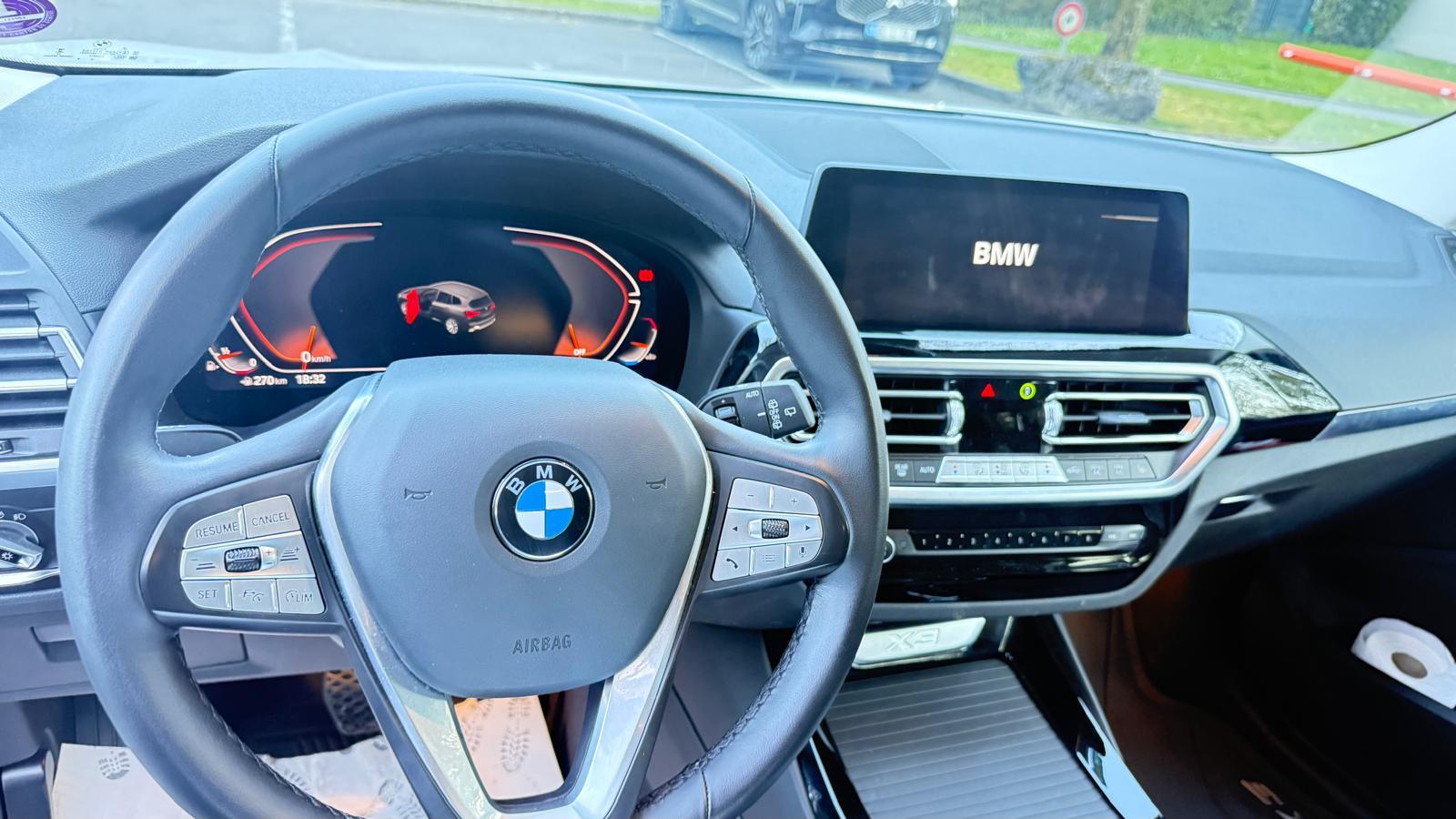 BMW 20i xDrive-image-11