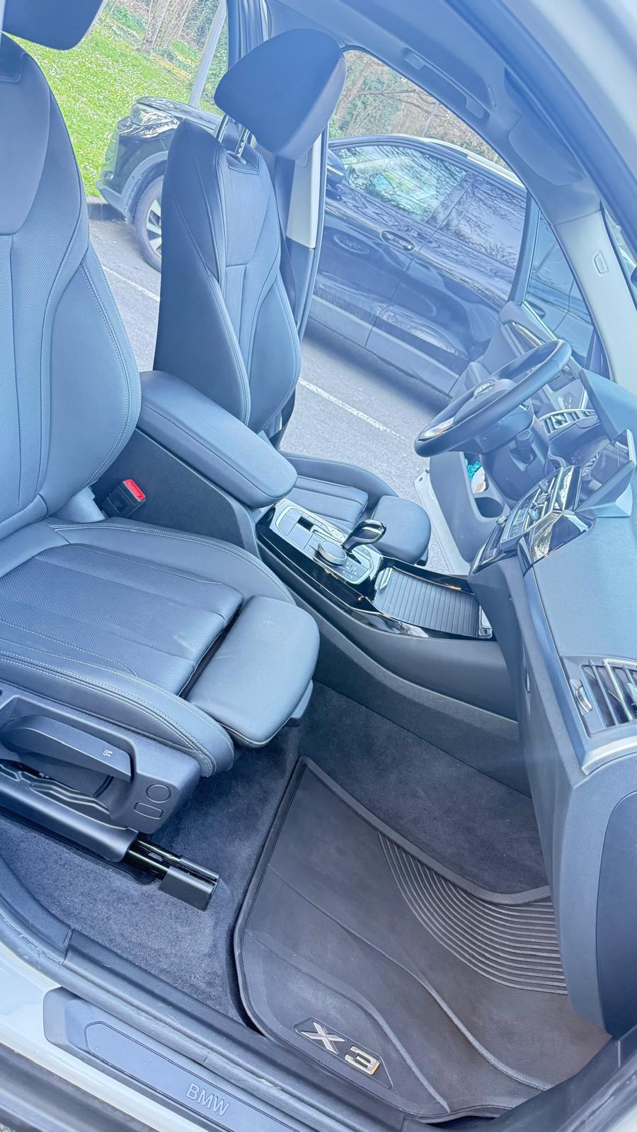 BMW 20i xDrive-image-7