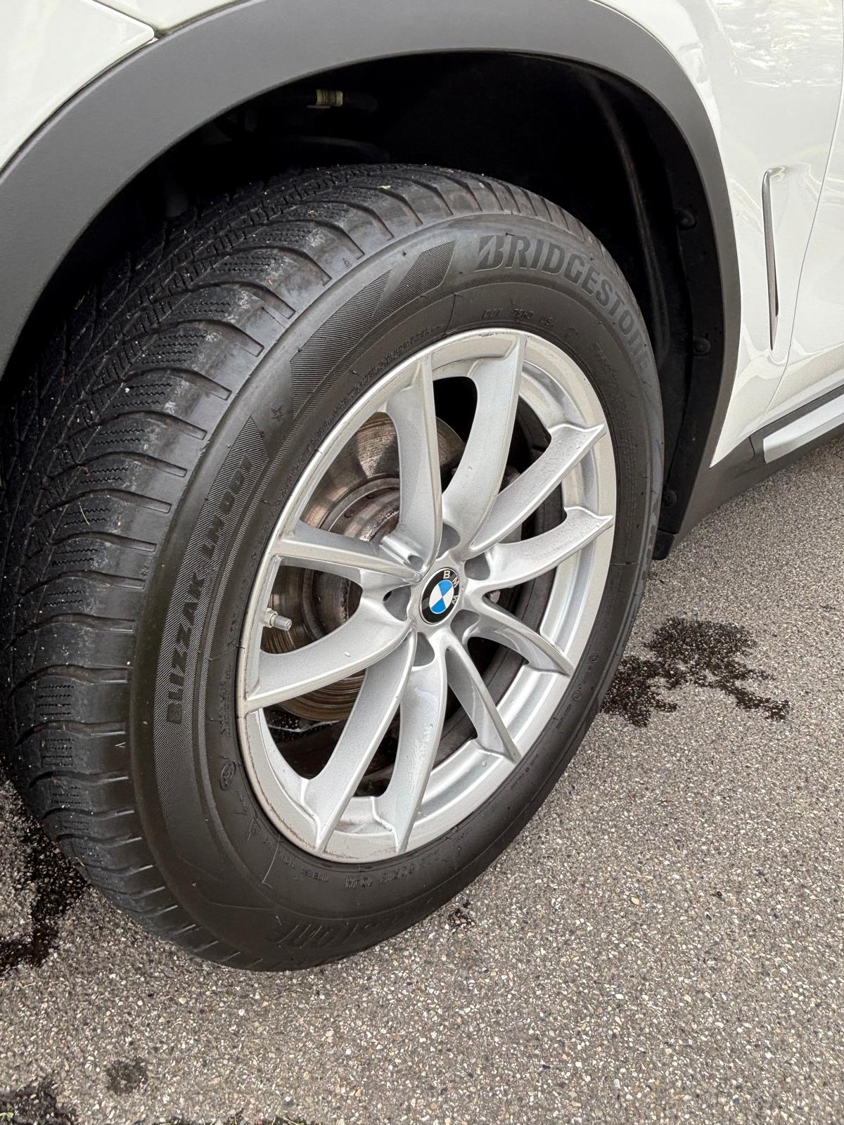 BMW 20i xDrive-image-18