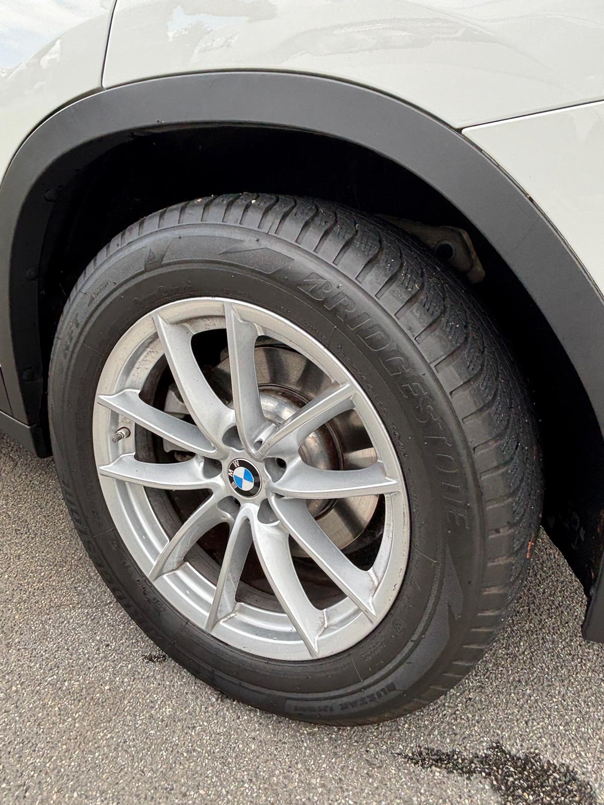 BMW 20i xDrive-image-19