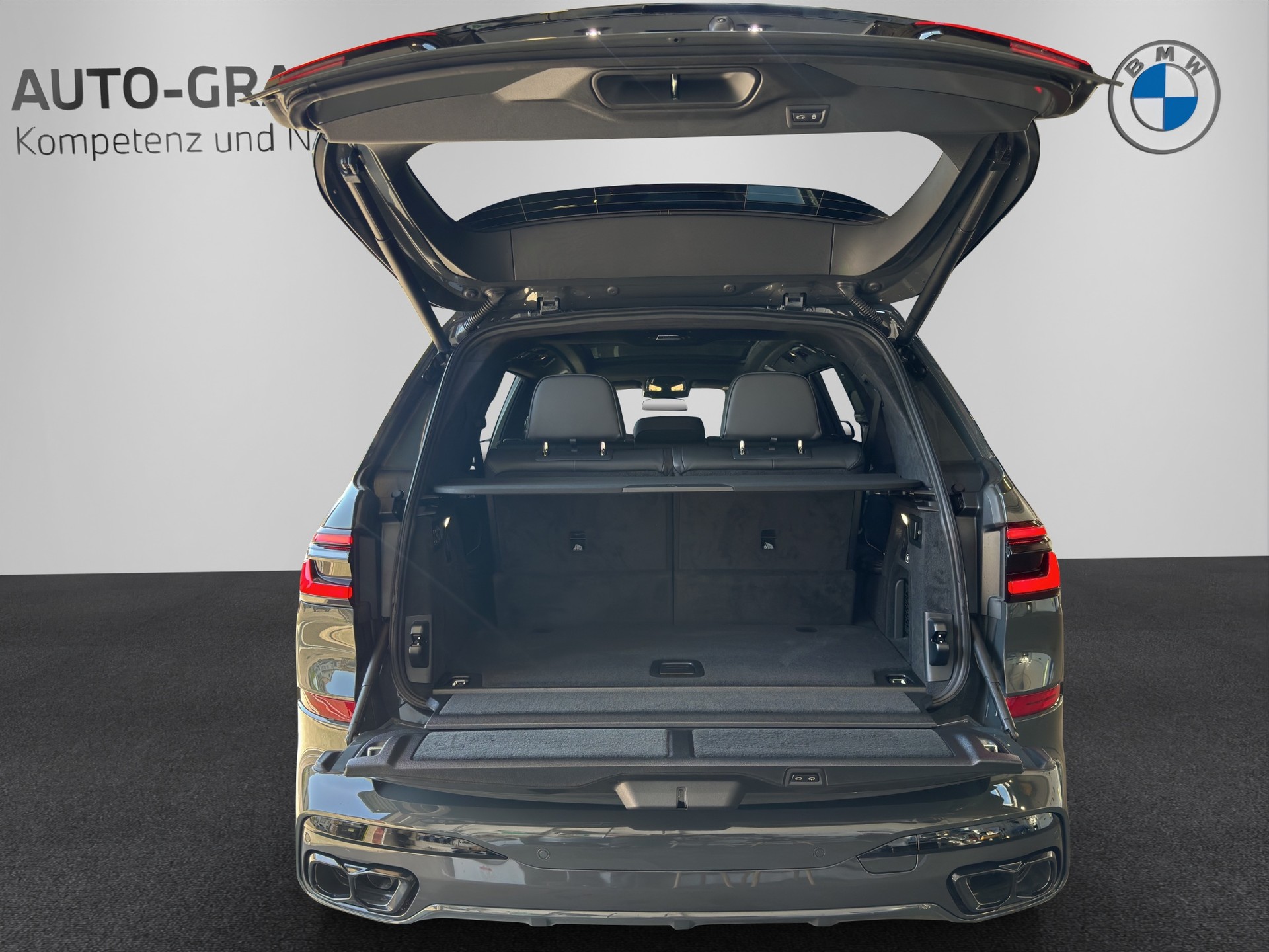 BMW X7 M60i M Sport Pro (7-Plätzer)-image-19
