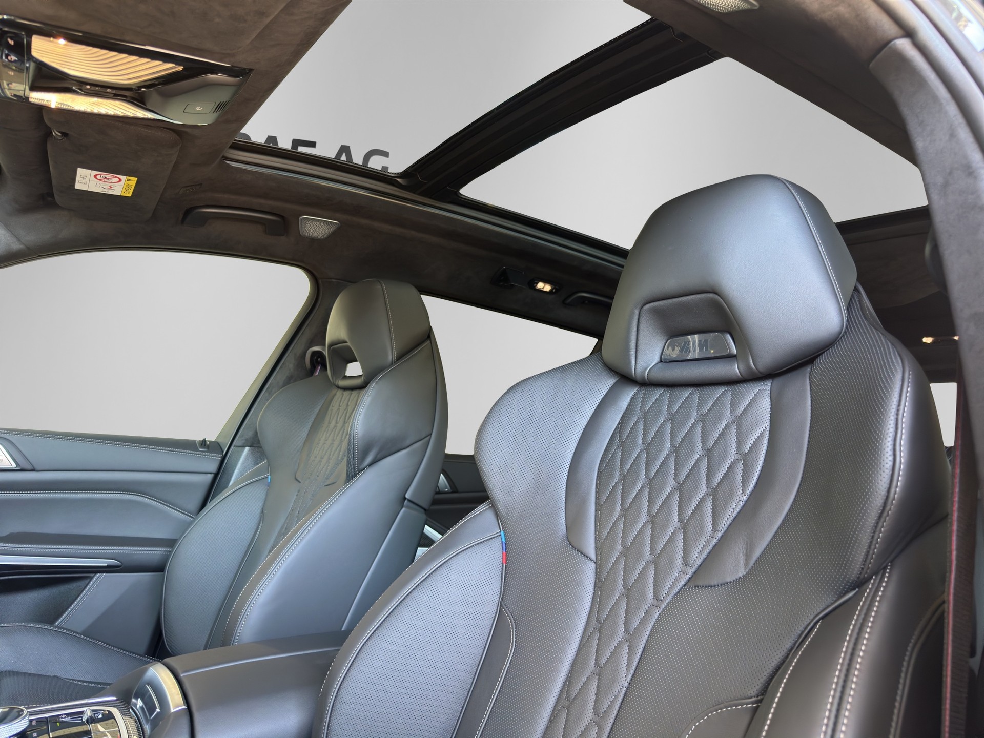 BMW X7 M60i M Sport Pro (7-Plätzer)-image-15
