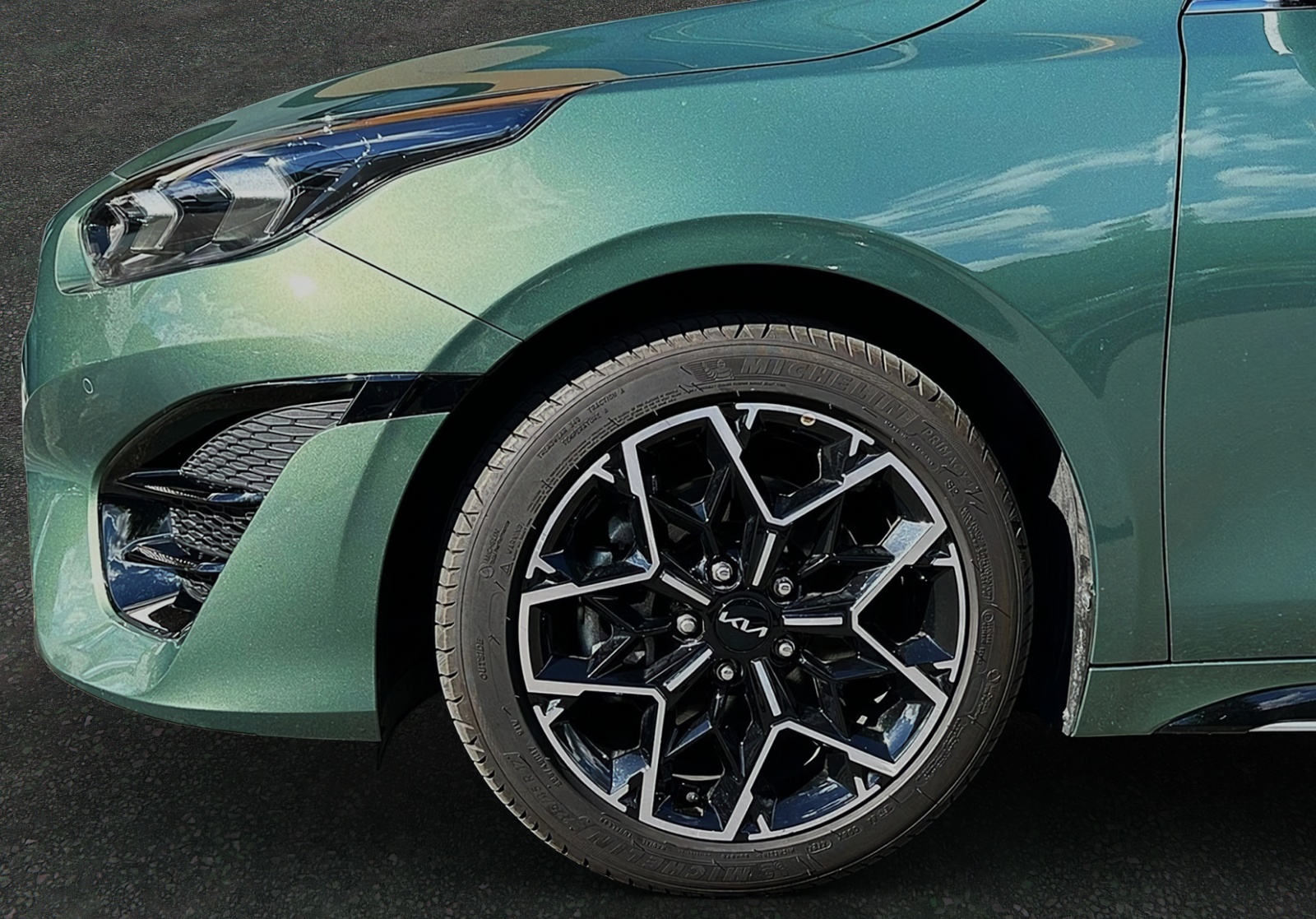 KIA ProCeed 1.5 T-GDi MHEV GT-Line DCT-image-5