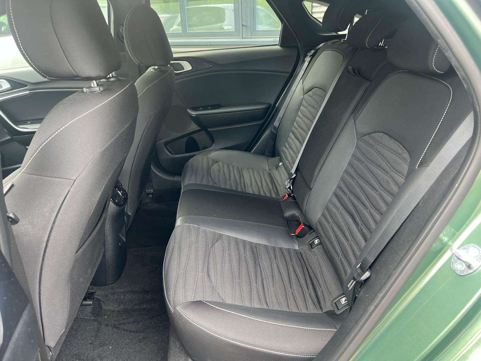 KIA ProCeed 1.5 T-GDi MHEV GT-Line DCT-image-7