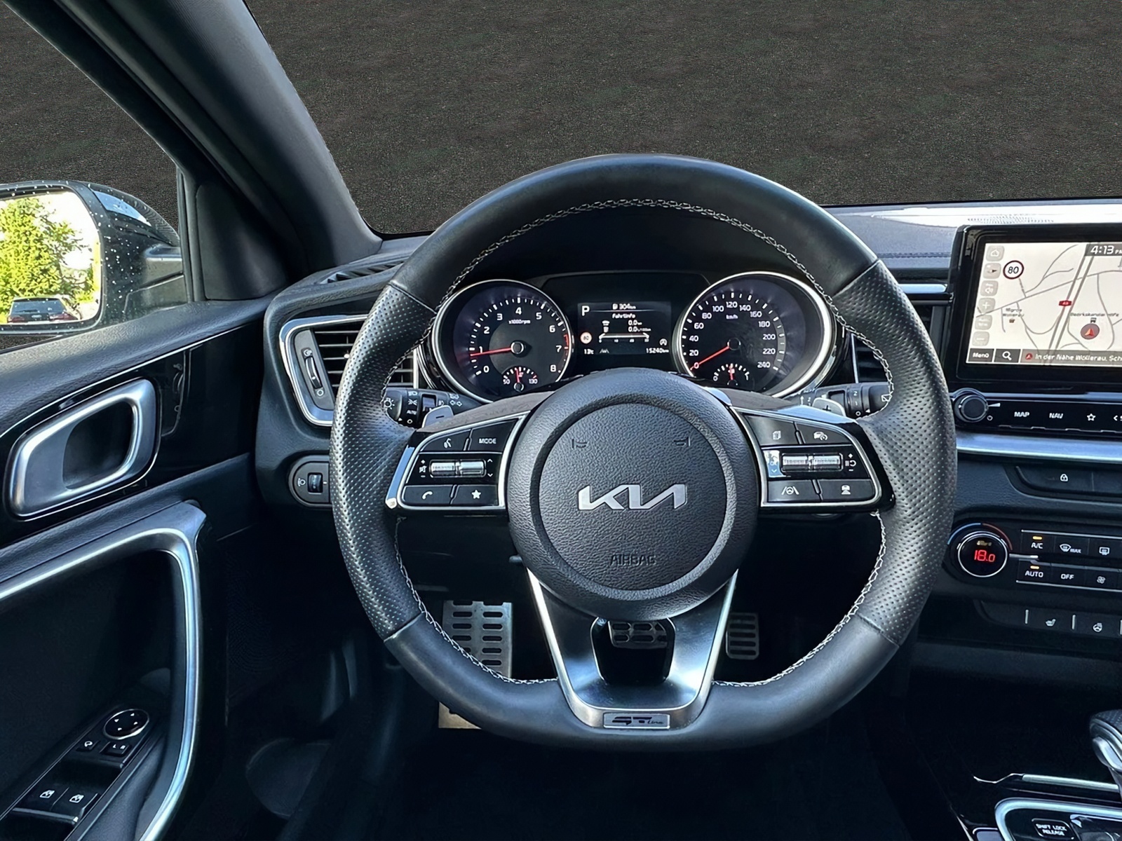KIA ProCeed 1.5 T-GDi MHEV GT-Line DCT-image-14