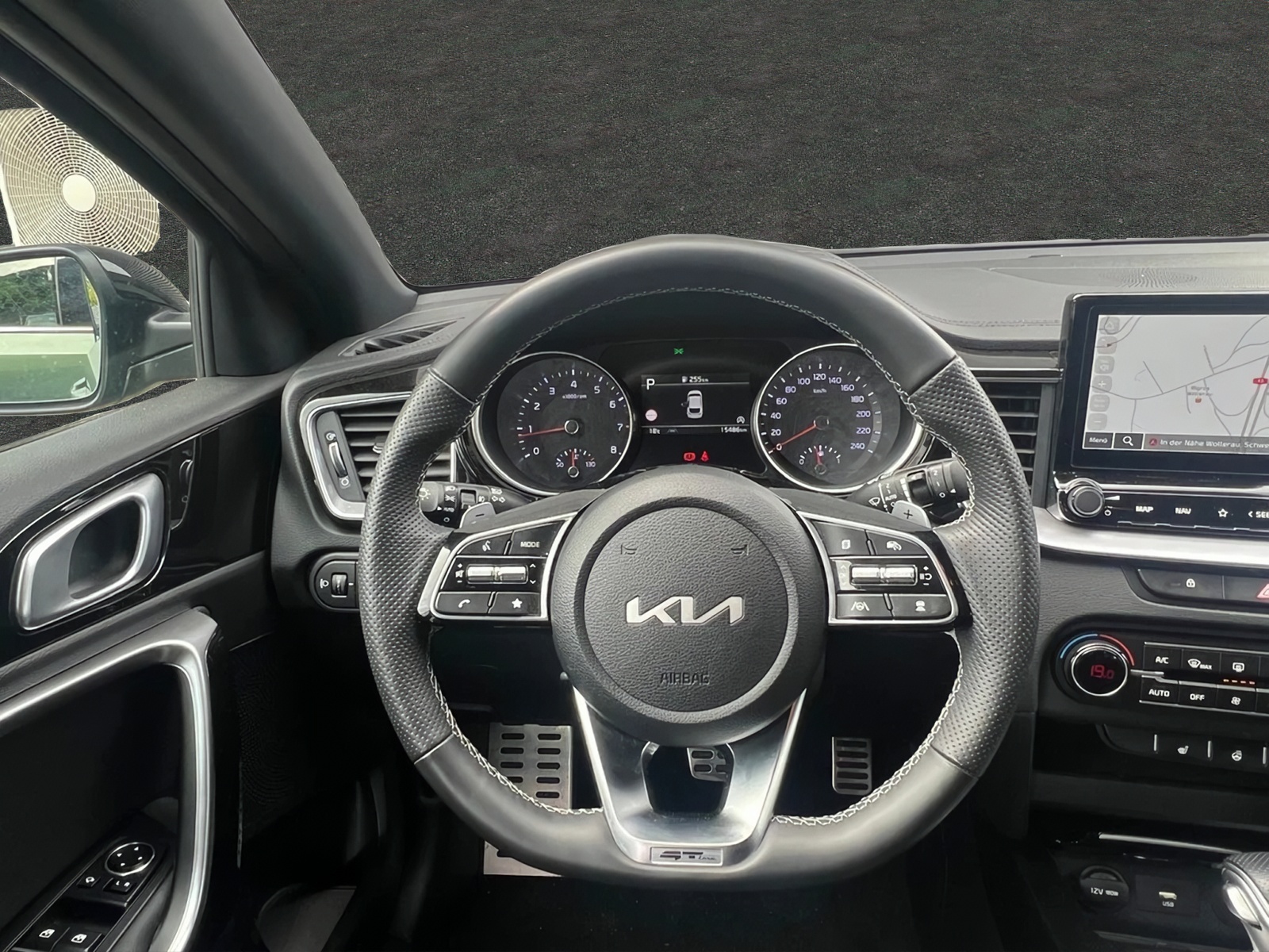 KIA ProCeed 1.5 T-GDi MHEV GT-Line DCT-image-10