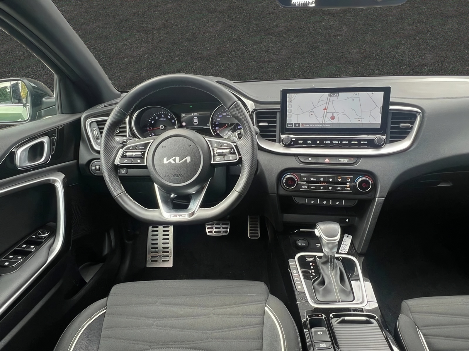 KIA ProCeed 1.5 T-GDi MHEV GT-Line DCT-image-6