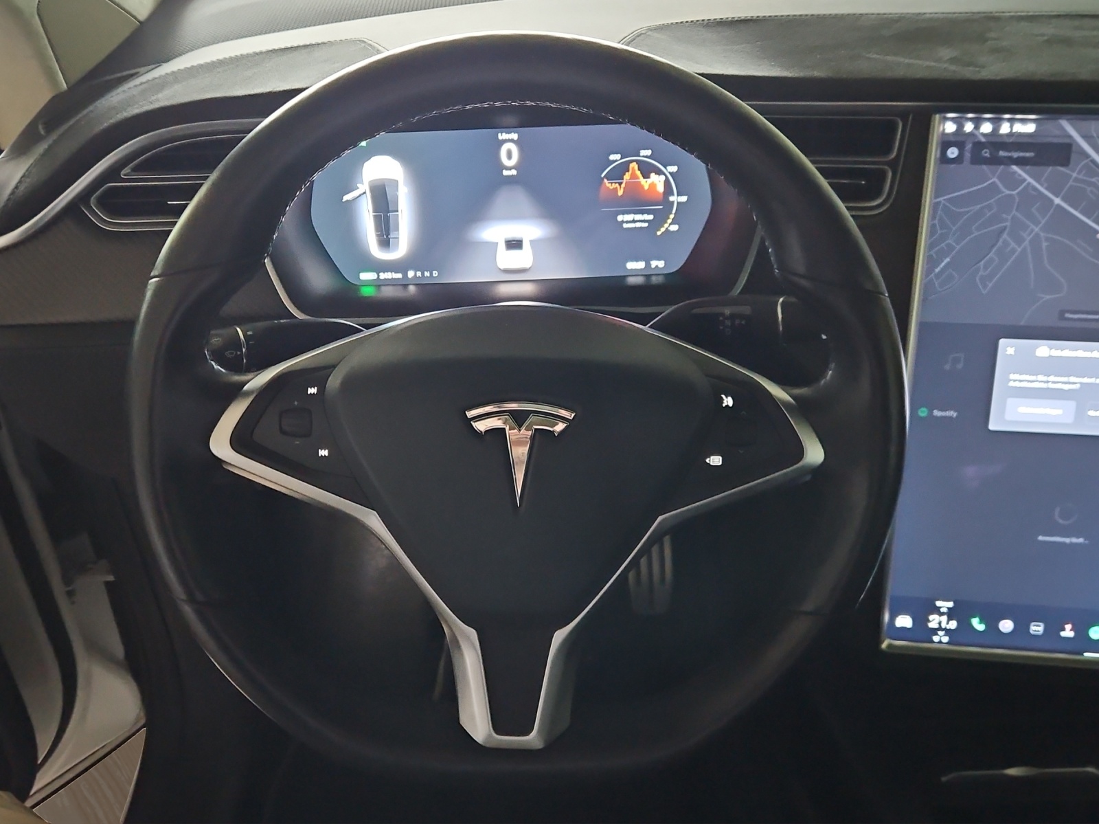 TESLA Model X 90 D Performance-image-11