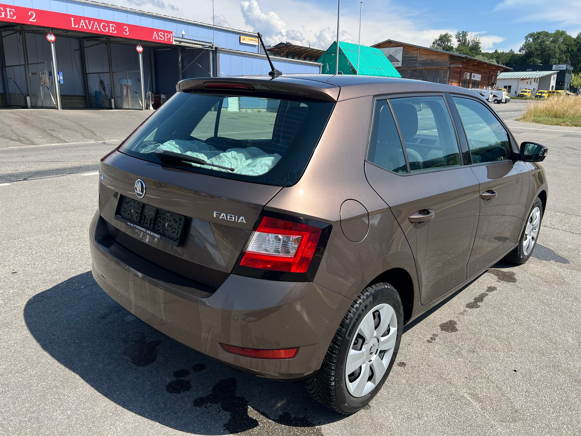 SKODA Fabia 1.0 MPI Ambition-image-3
