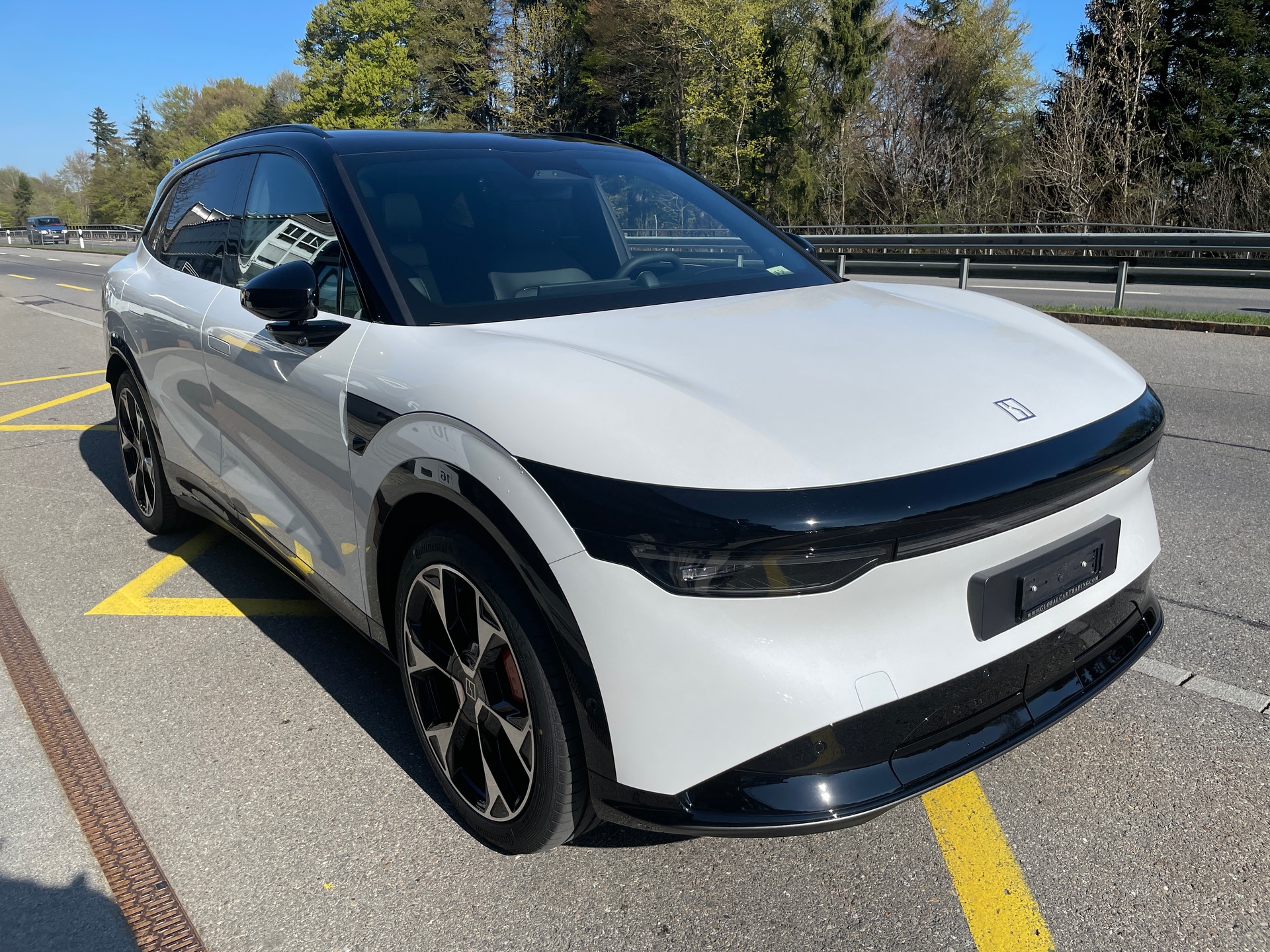ZEEKR 7X Privilege AWD mit Comfort inkl. Cockpit Paket-showroom-element-2
