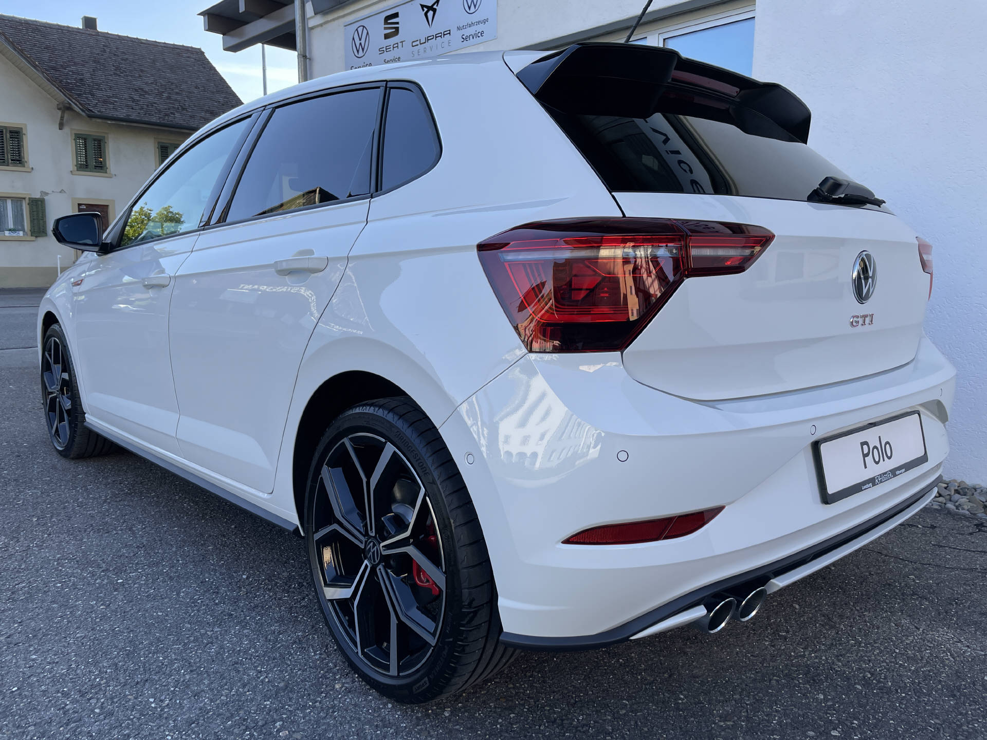 VW Polo 2.0 TSI GTI DSG-showroom-element-3