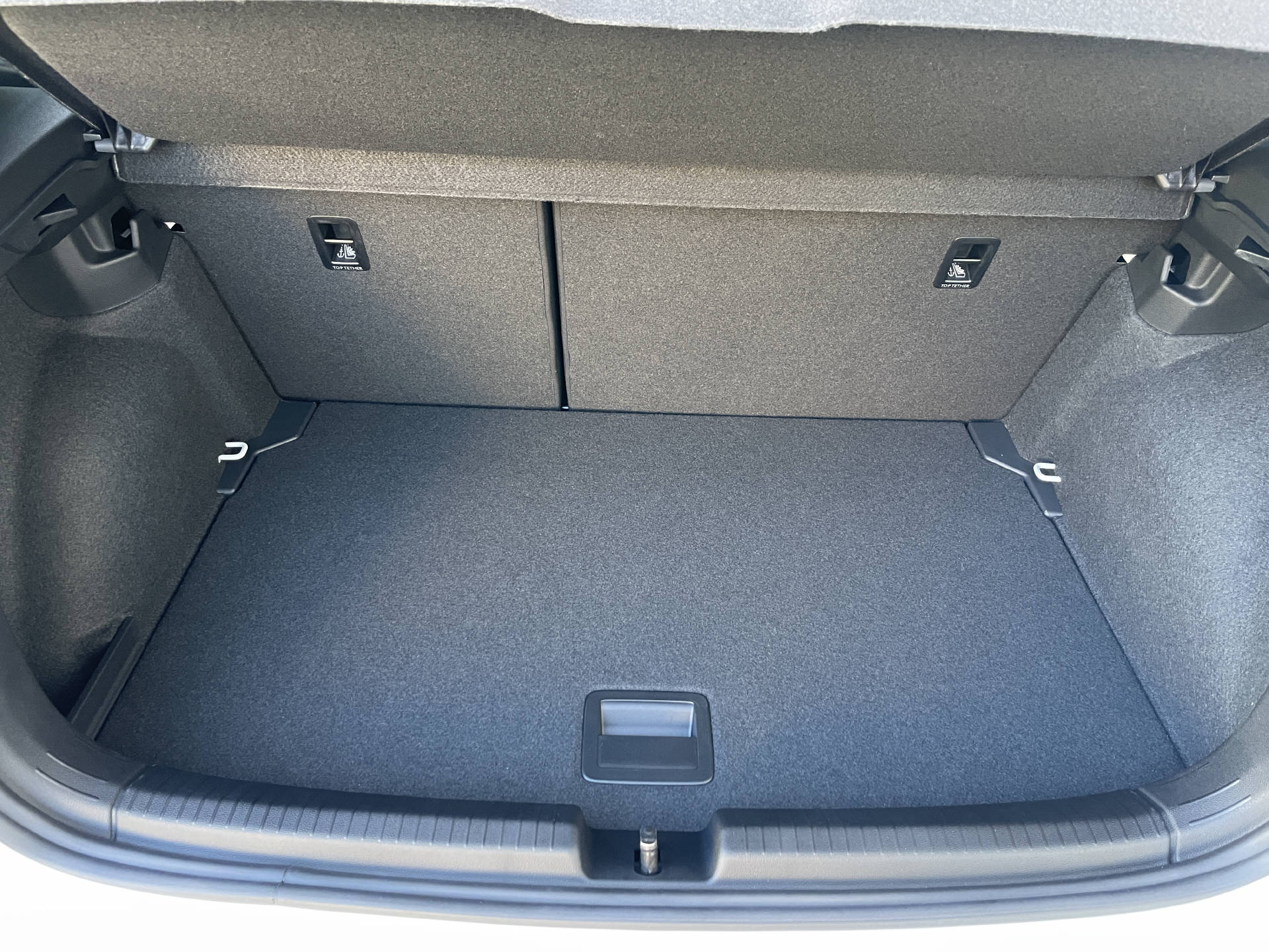 VW Polo 2.0 TSI GTI DSG-image-18