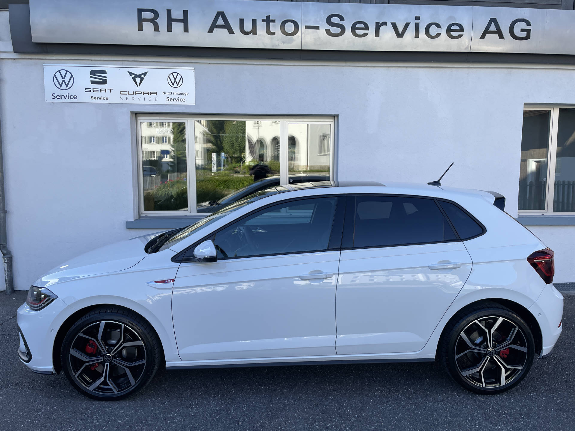 VW Polo 2.0 TSI GTI DSG-showroom-element-2