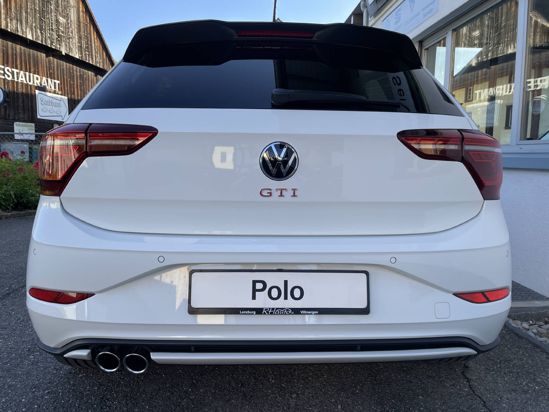 VW Polo 2.0 TSI GTI DSG-image-4
