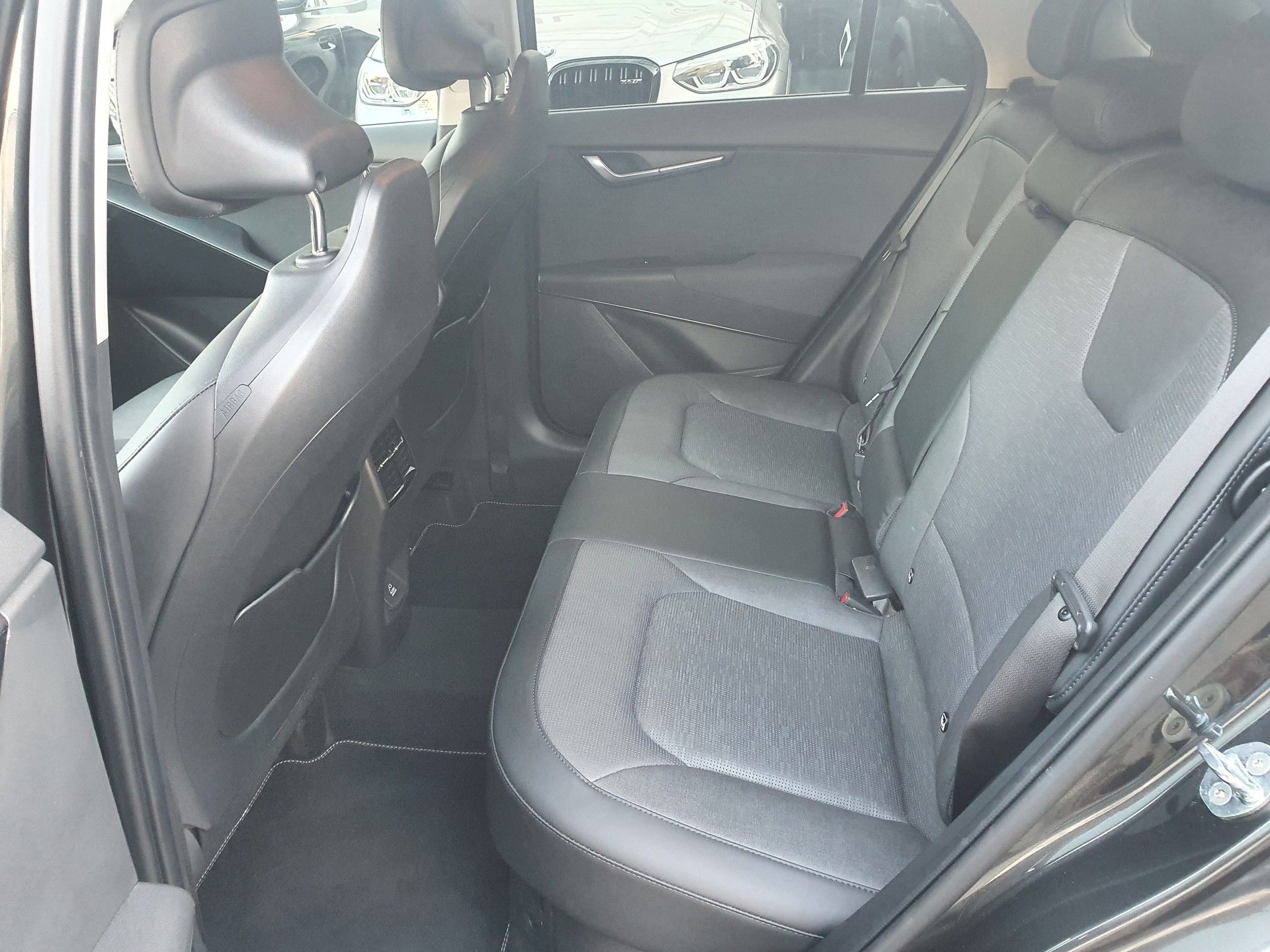 KIA Niro 1.6GDi Hybrid DCT Style-image-7