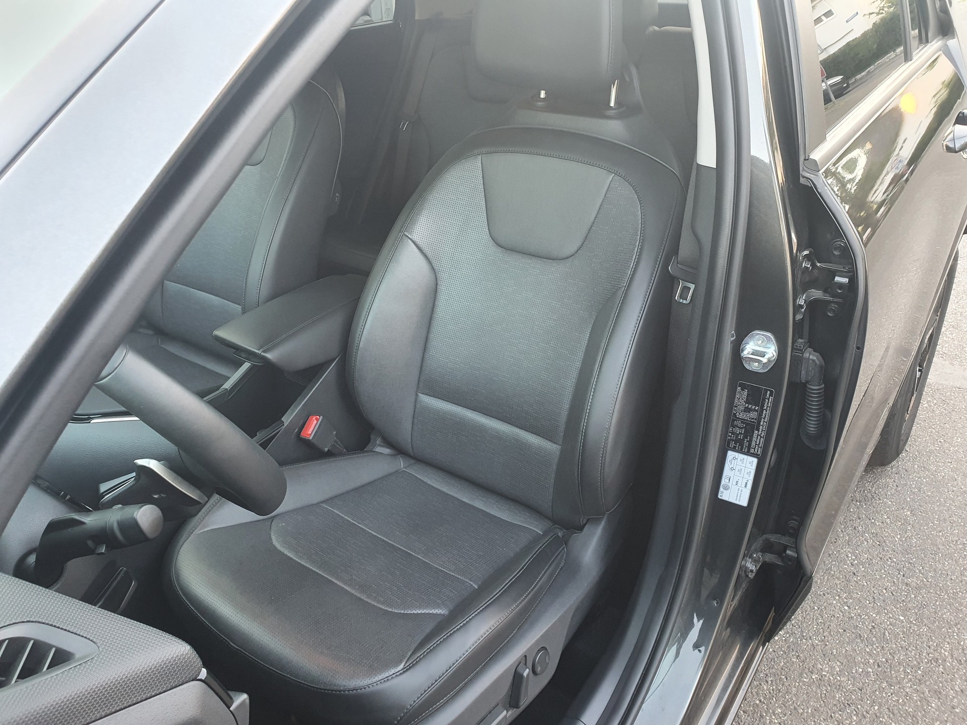 KIA Niro 1.6GDi Hybrid DCT Style-image-5