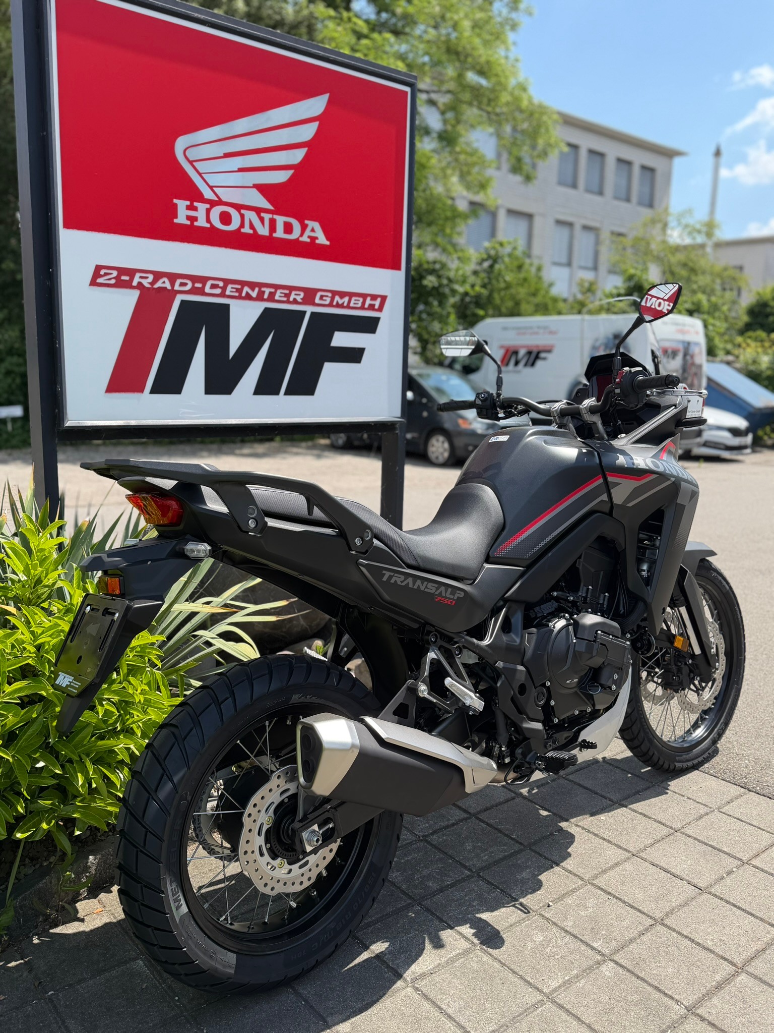 HONDA E CLUTCH VERSION-showroom-element-2