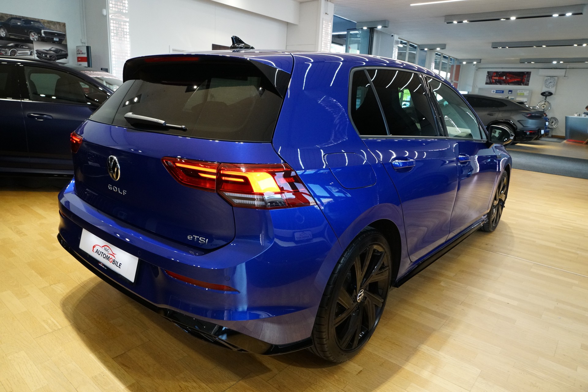 VW Golf 1.5 eTSI mHEV ACT R-Line DSG-image-7
