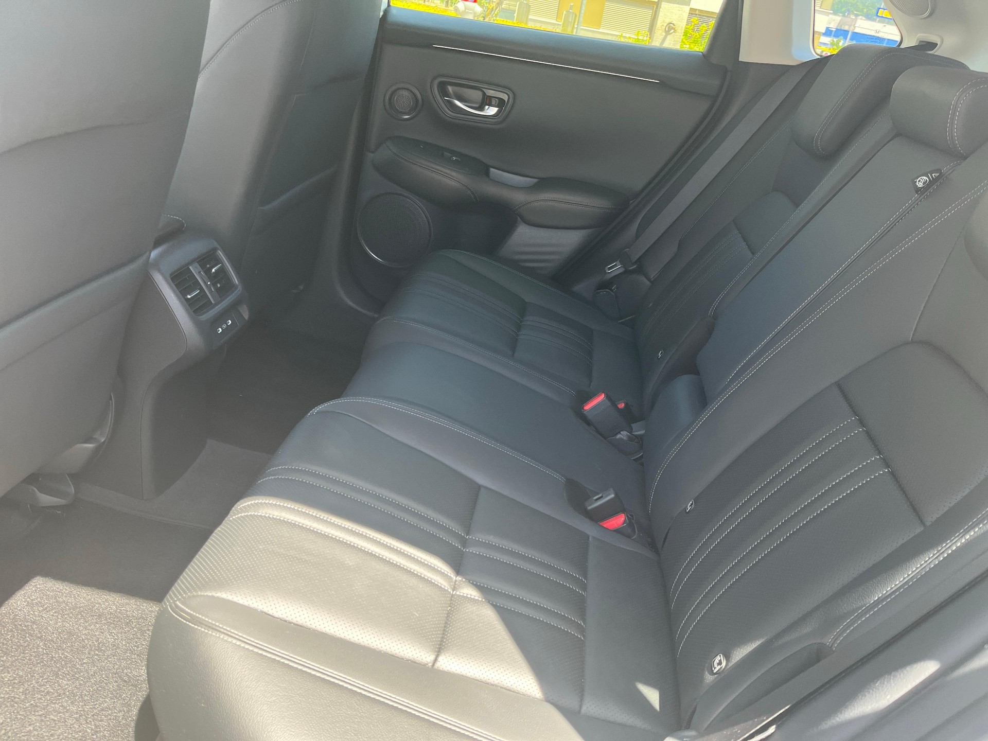 HONDA ZR-V 2.0 i-MMD Advance-image-10