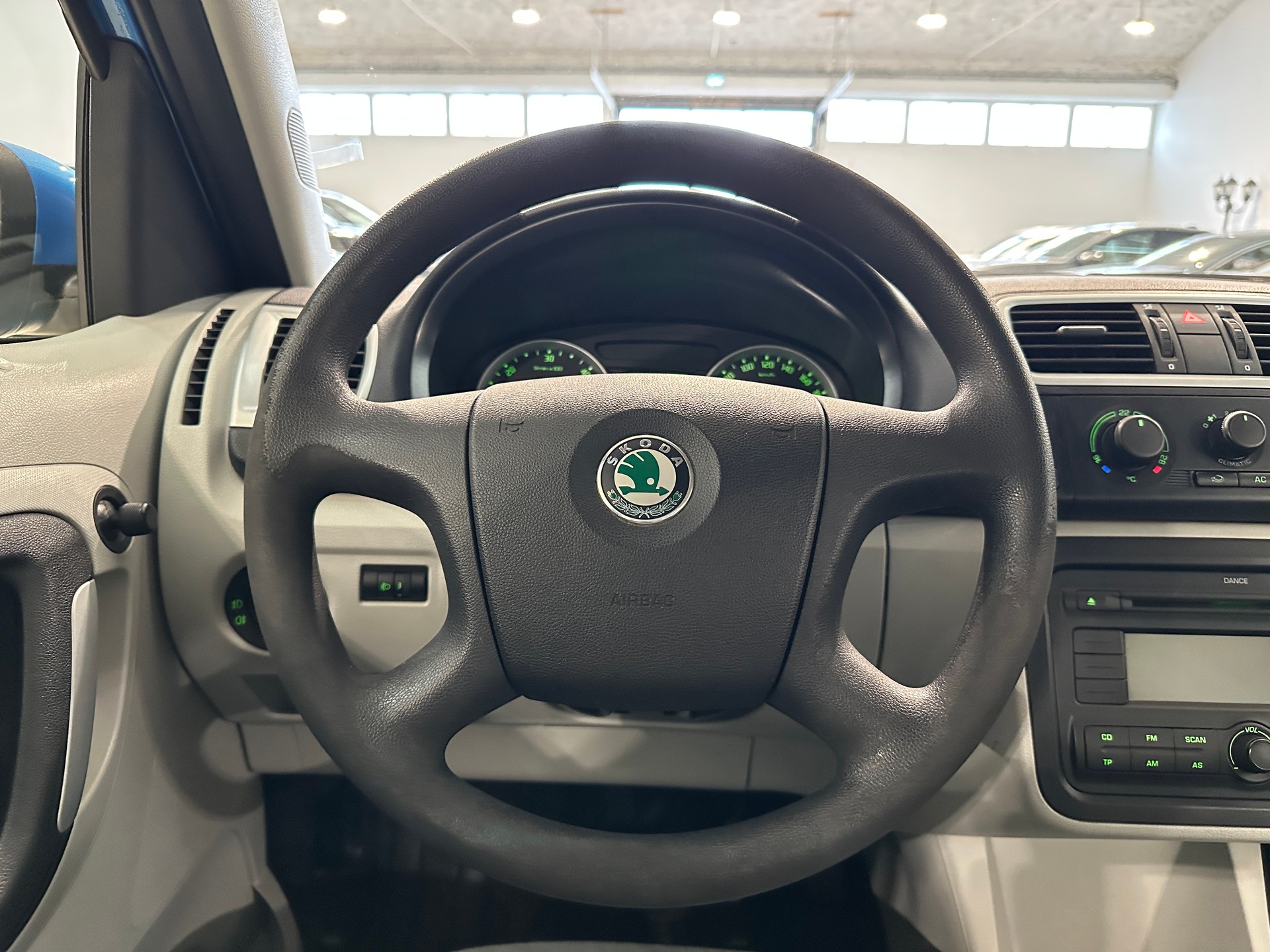 SKODA Roomster 1.4 TDI Style-image-17