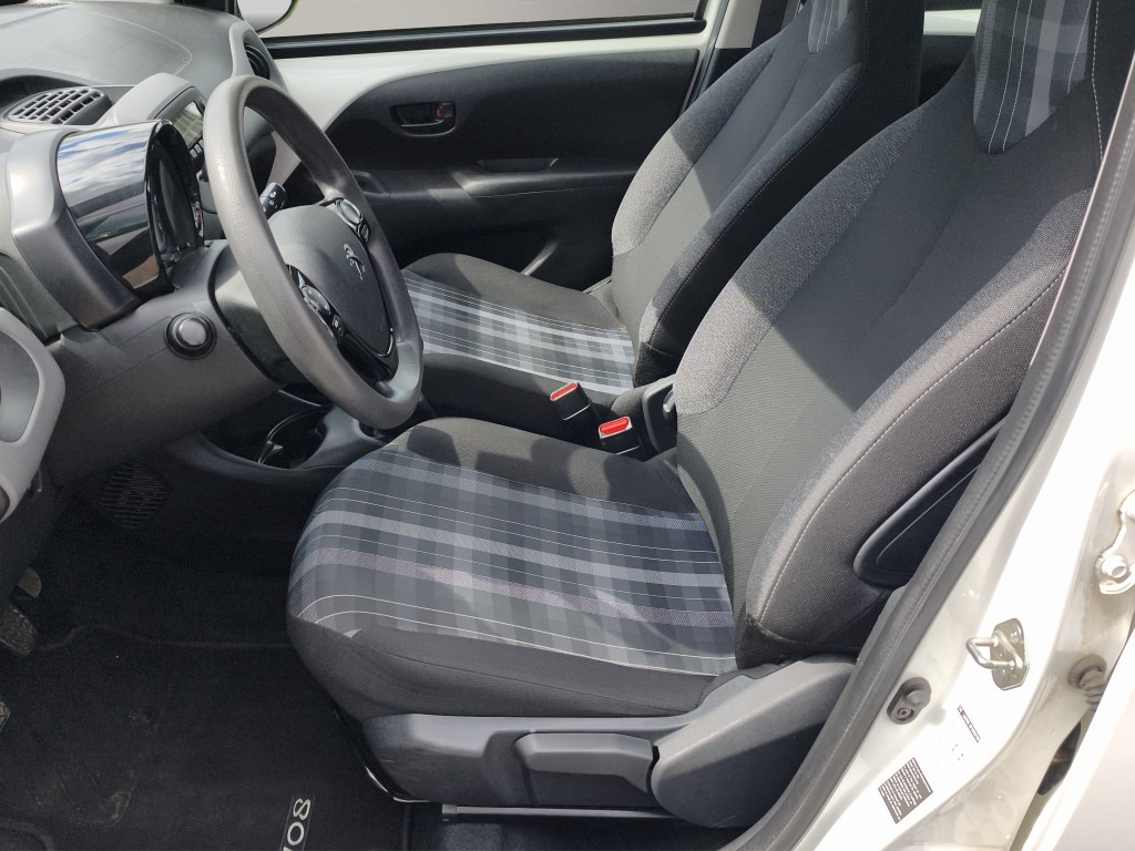 PEUGEOT 108 1.0 VTi Active S/S-image-2