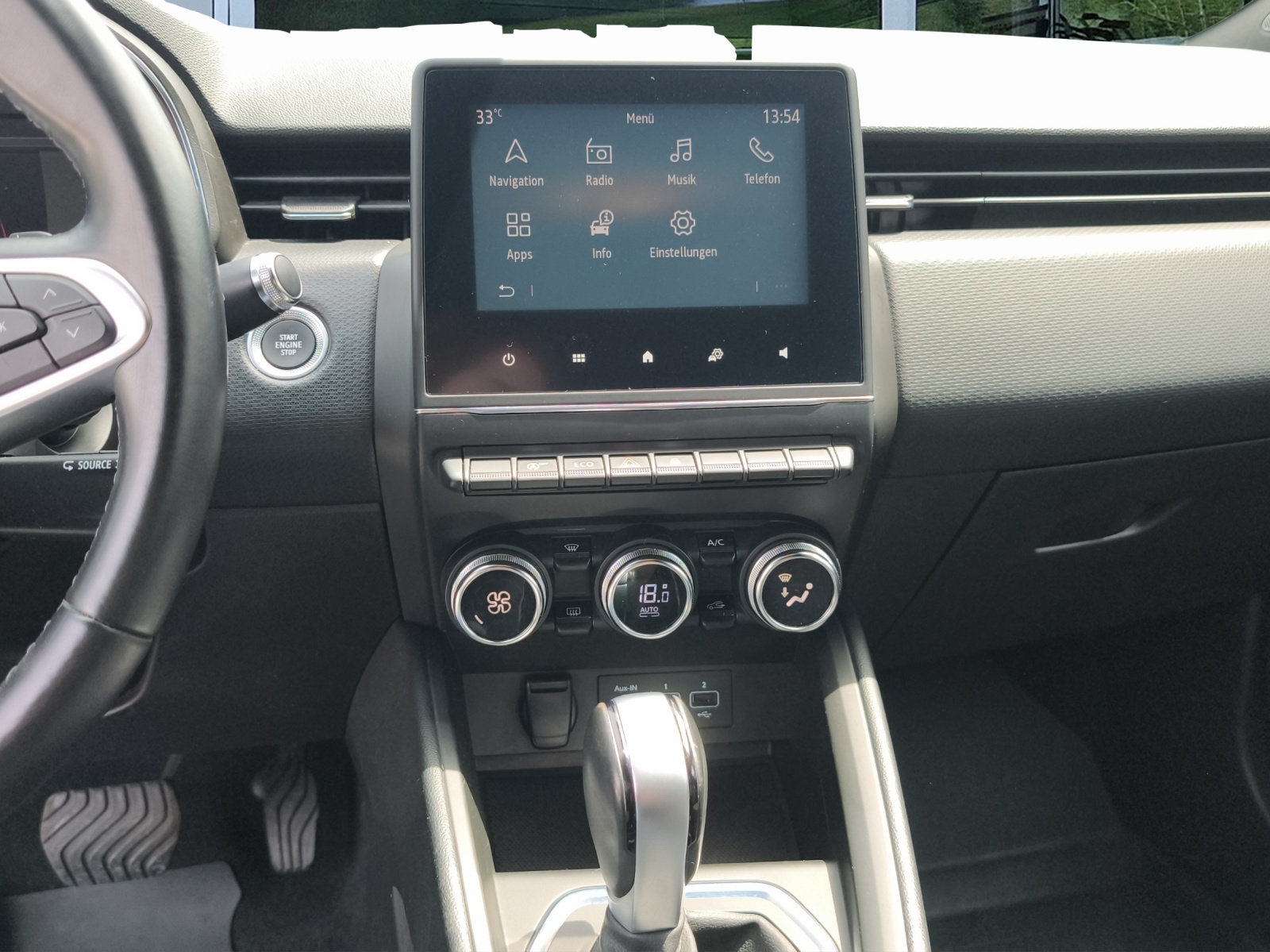 RENAULT Clio 1.3 Intens EDC-image-10