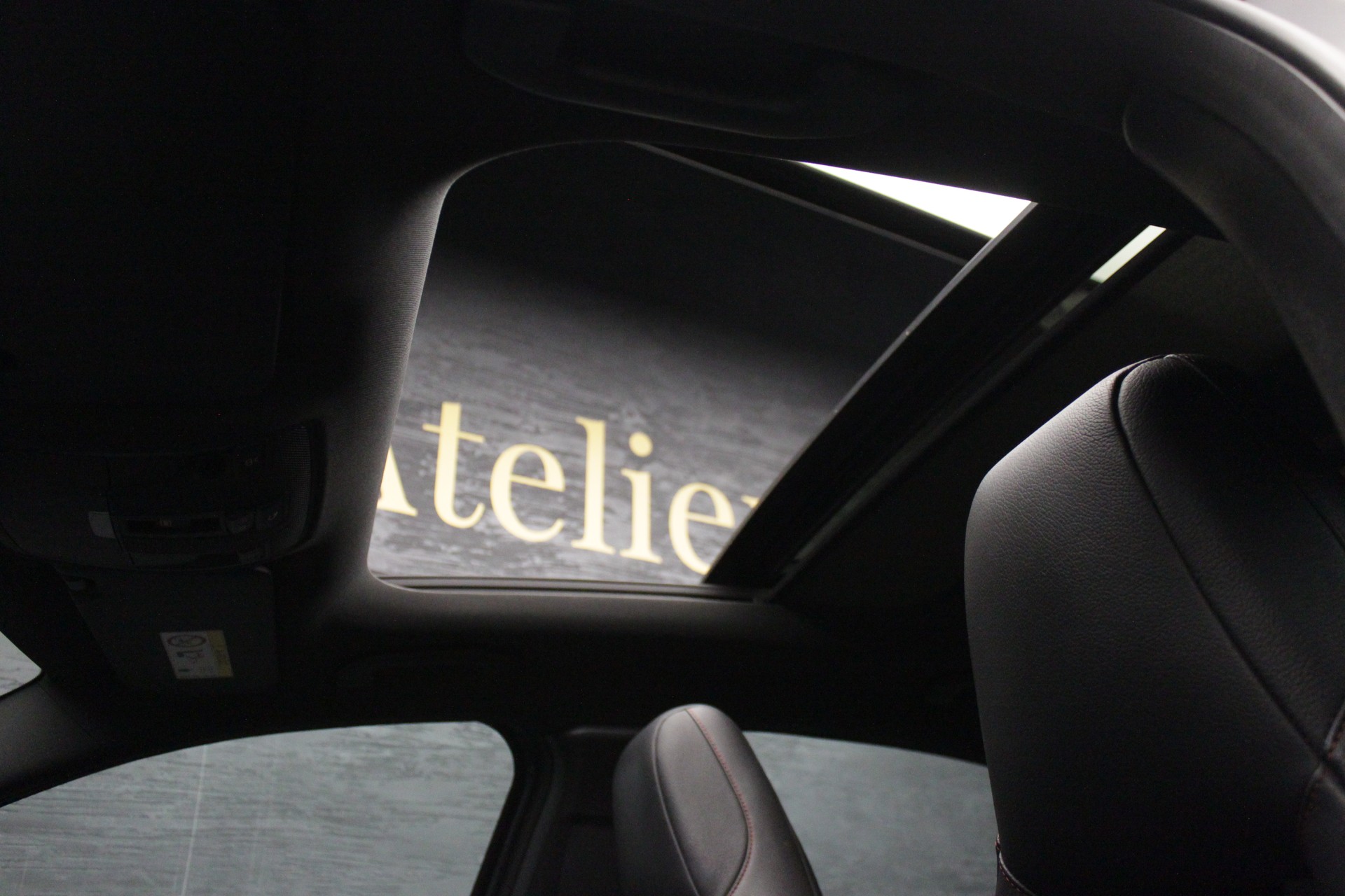 MERCEDES-BENZ A 220 d AMG Line 4Matic 7G-DCT-image-15