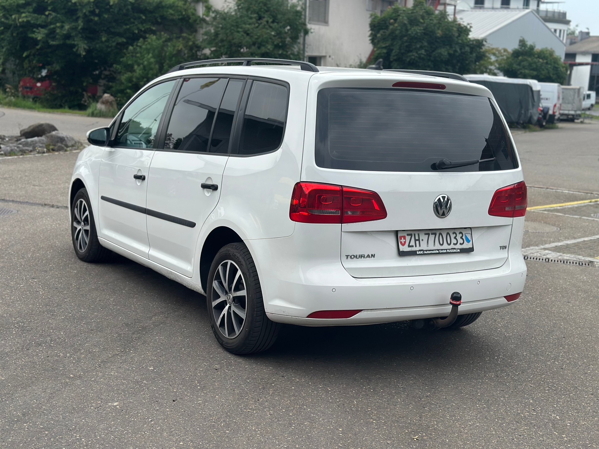 VW Touran 1.6 TDI Trendline DSG-image-7